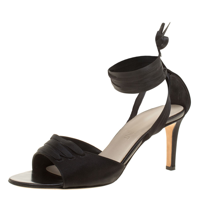 مملوكة مسبقًا Saint Laurent Paris Satin Savannah Peep Toe Tie Up Sandals Size 36