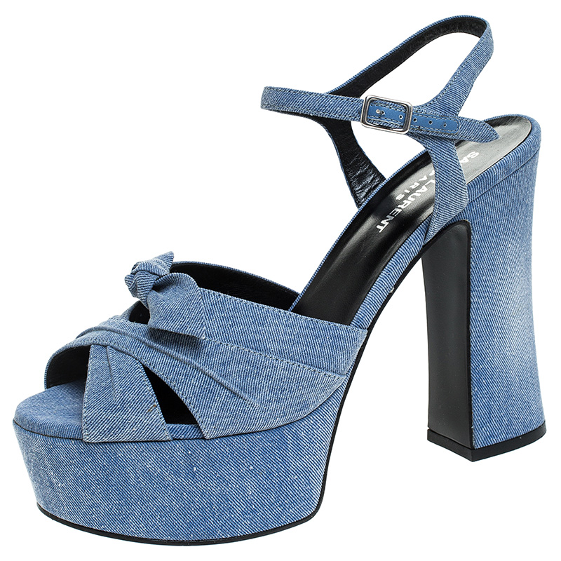 مملوكة مسبقًا Saint Laurent Blue Denim Fabric Candy Bow Platform Sandals Size 38.5
