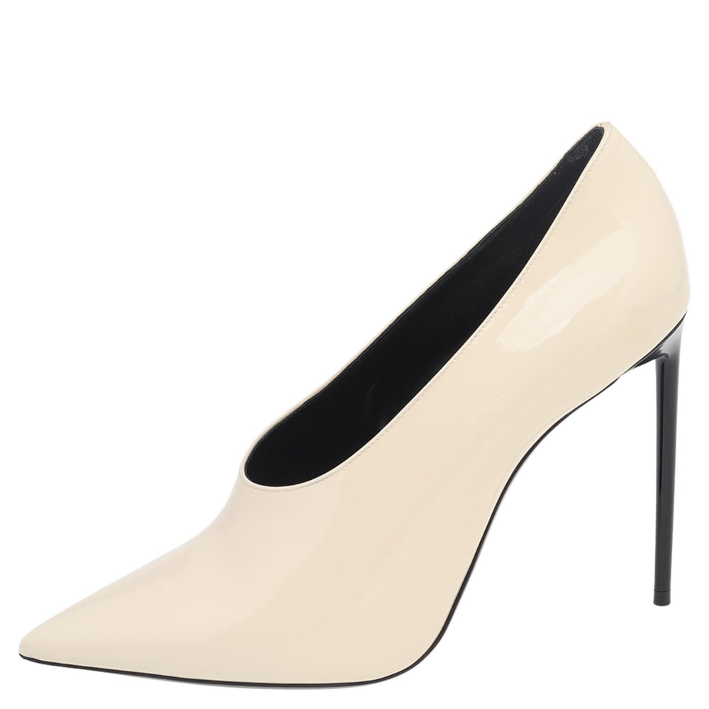 

Saint Laurent Cream Patent Leather Pumps Size
