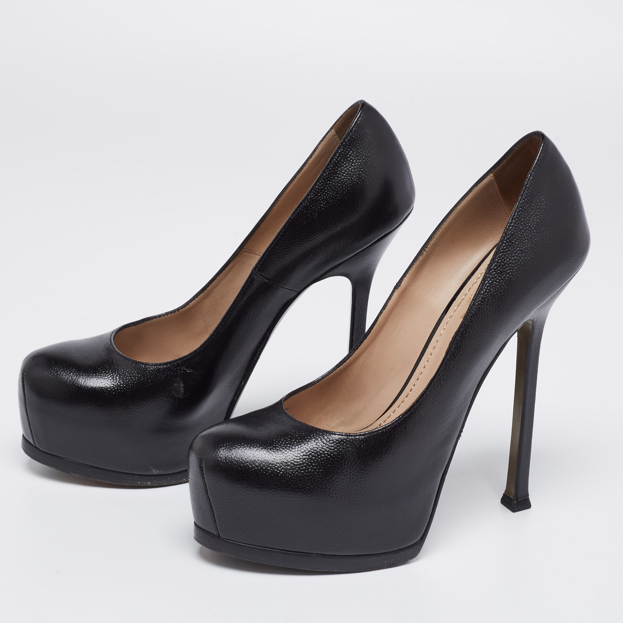 

Saint Laurent Black Leather Tribtoo Platform Pumps Size