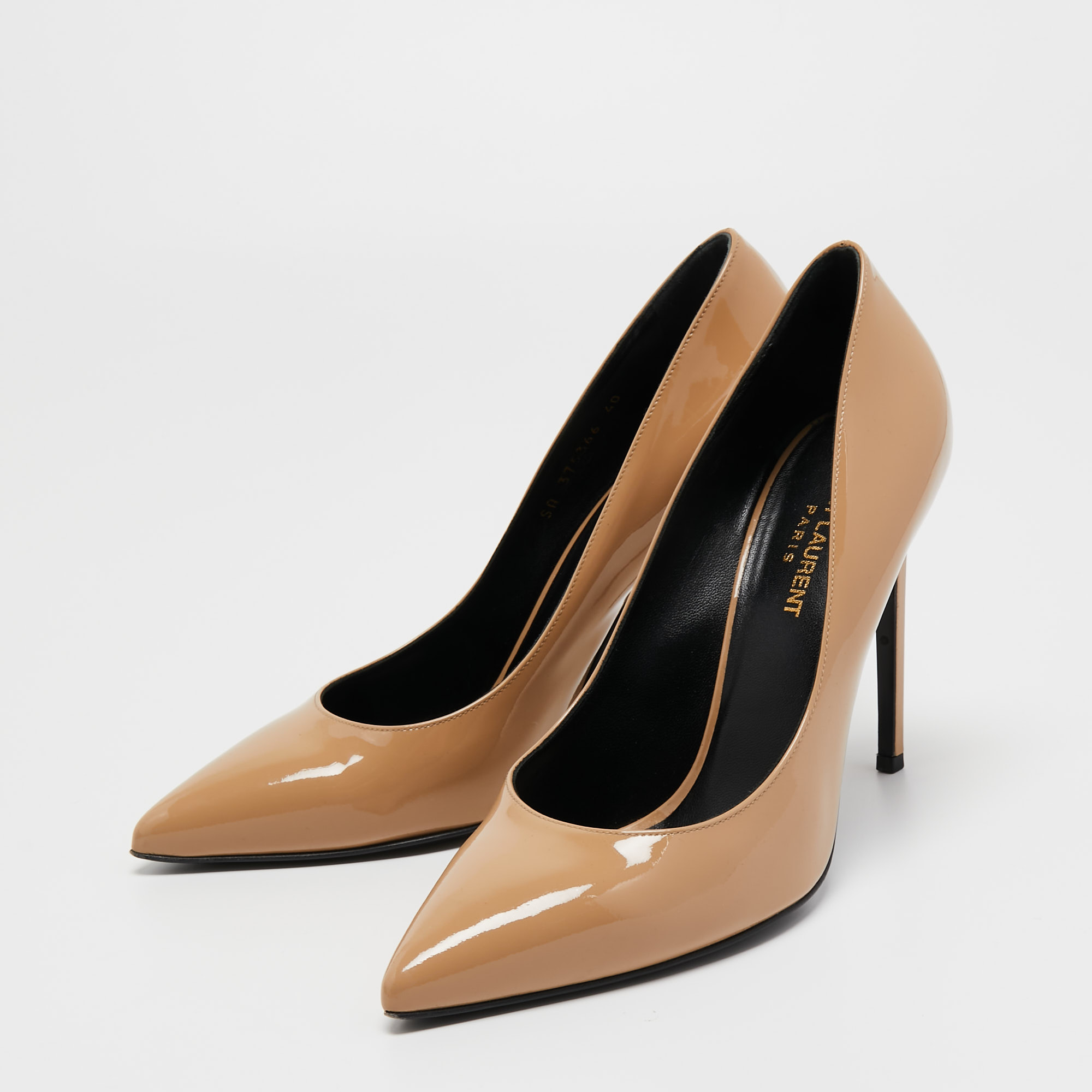 

Saint Laurent Beige Patent Leather Pointed Toe Pumps Size