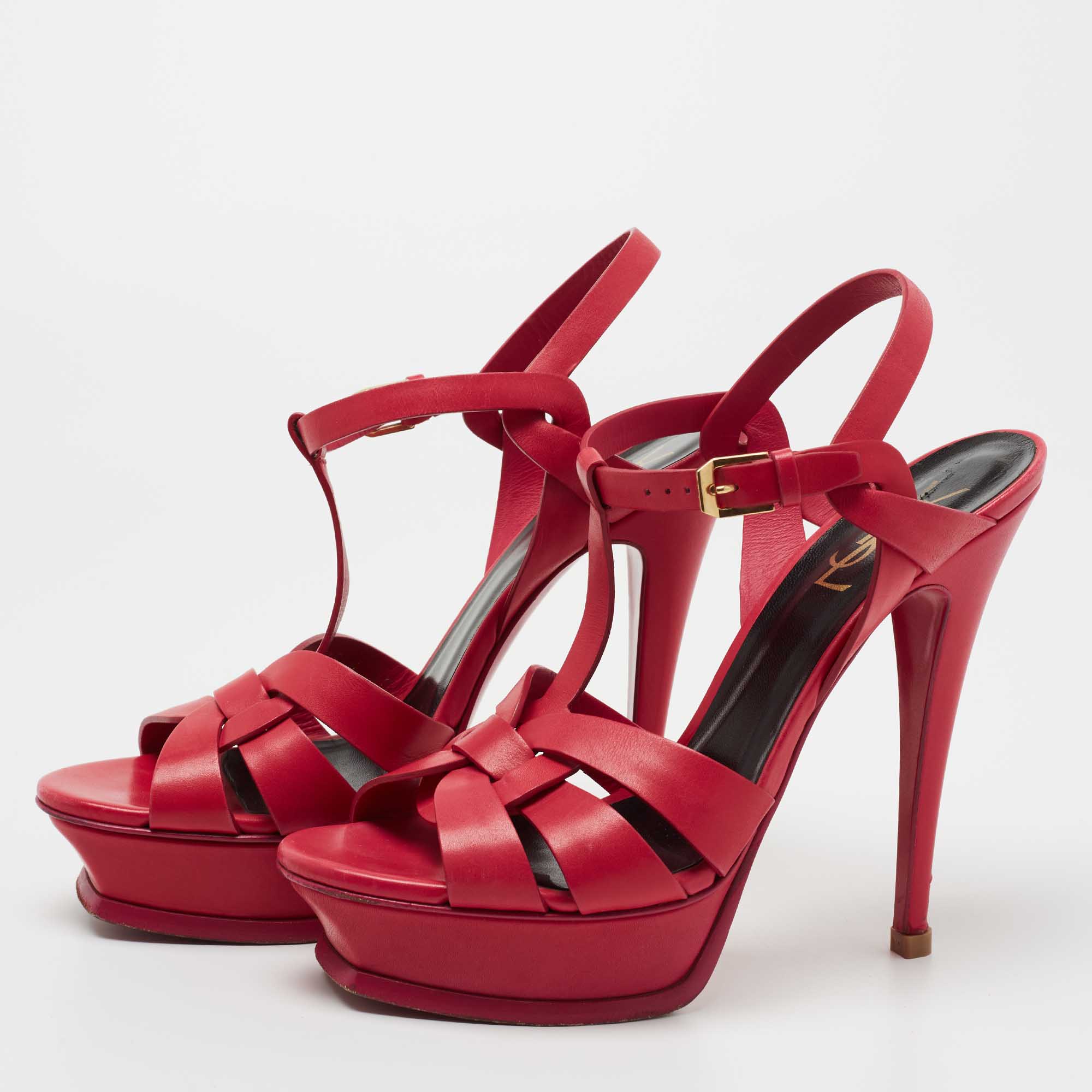 

Saint Laurent Pink Leather Tribute Sandals Size
