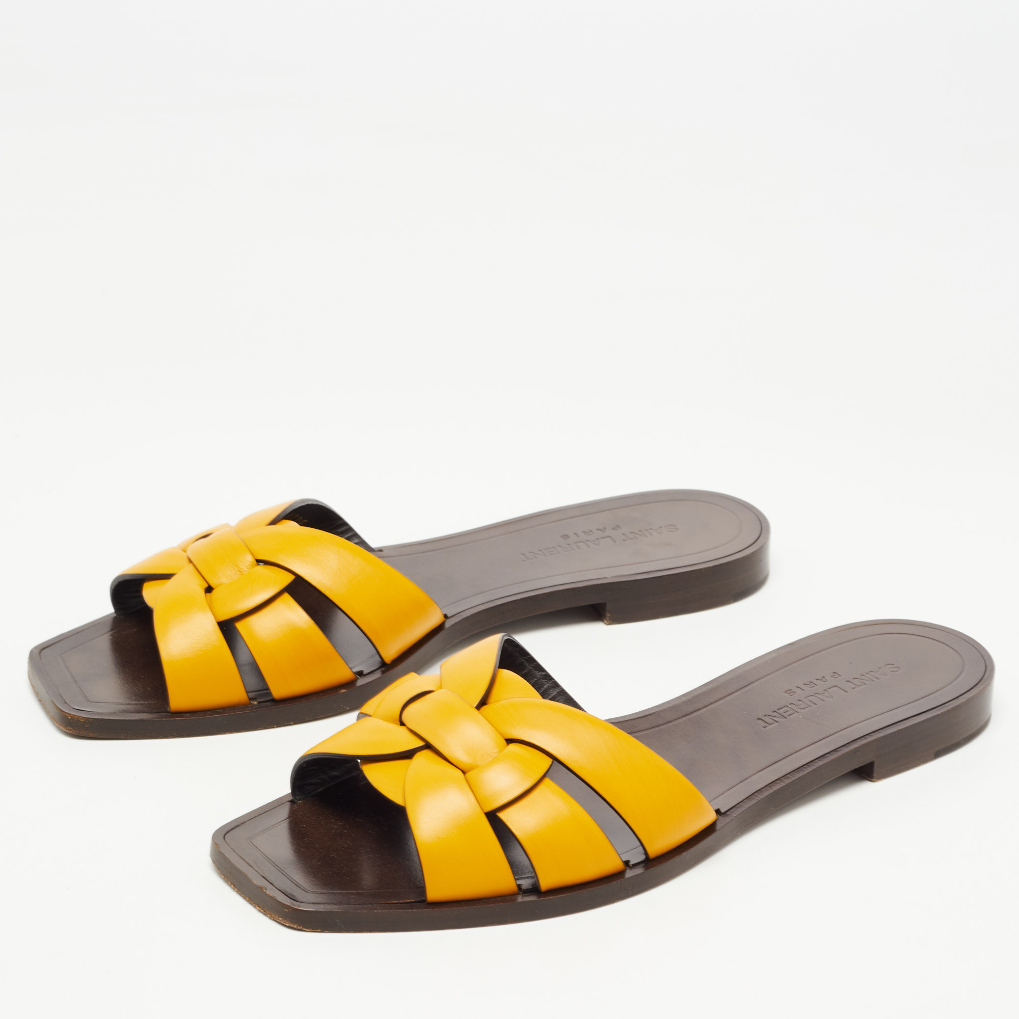 

Saint Laurent Yellow Leather Tribute Flat Slides Size