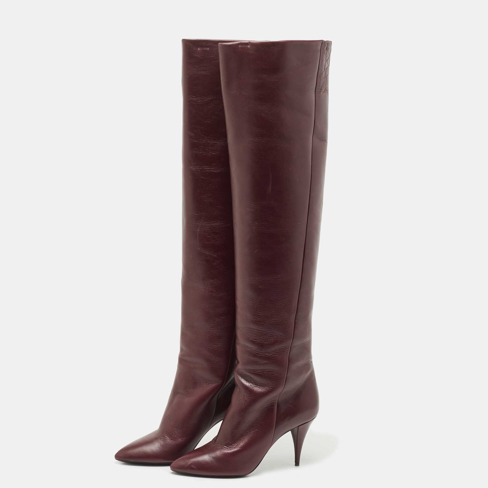 

Saint Laurent Purple Leather Knee Length Boots Size
