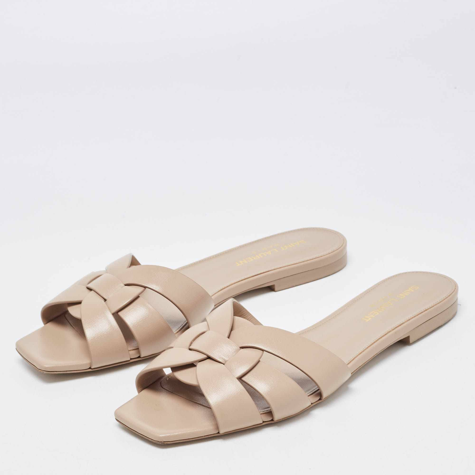 

Saint Laurent Beige Leather Tribute Flat Slides Size Size