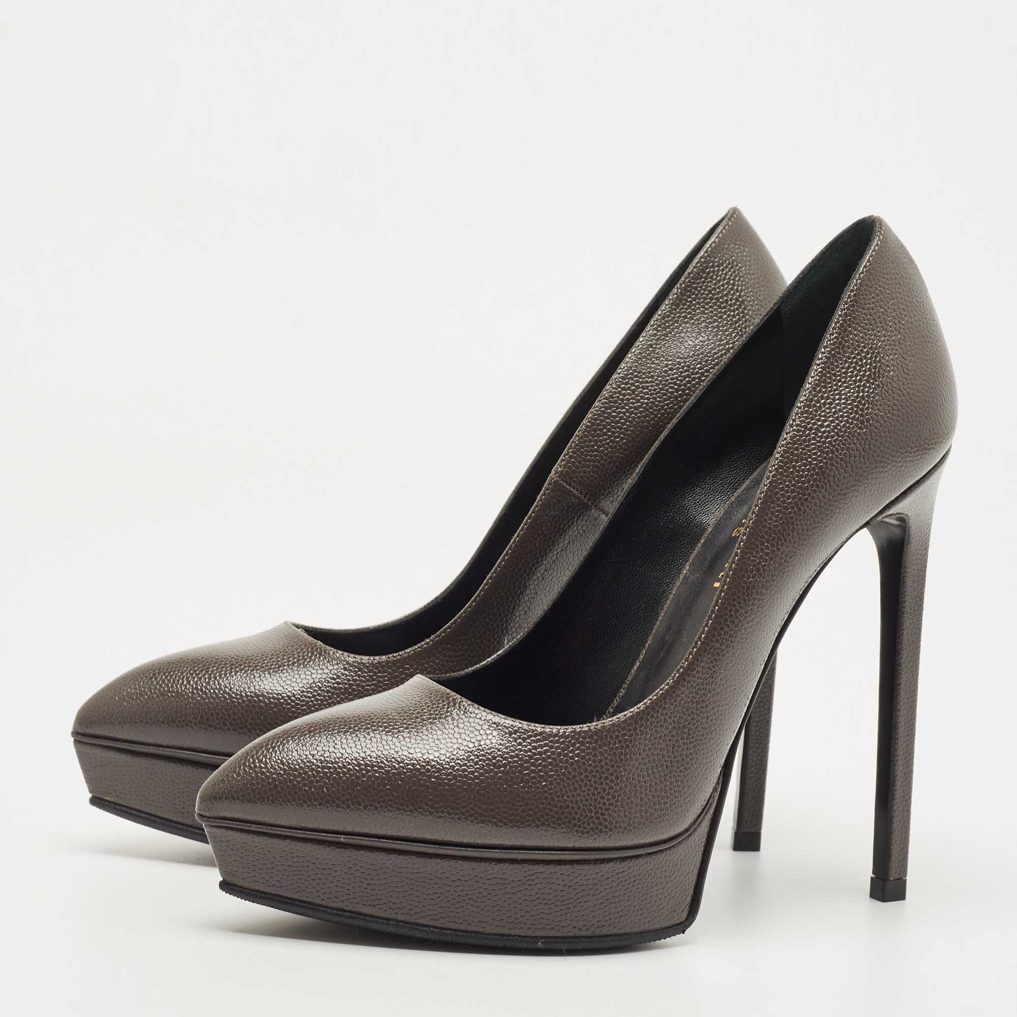 

Saint Laurent Grey Textured Leather Janis Pumps Size