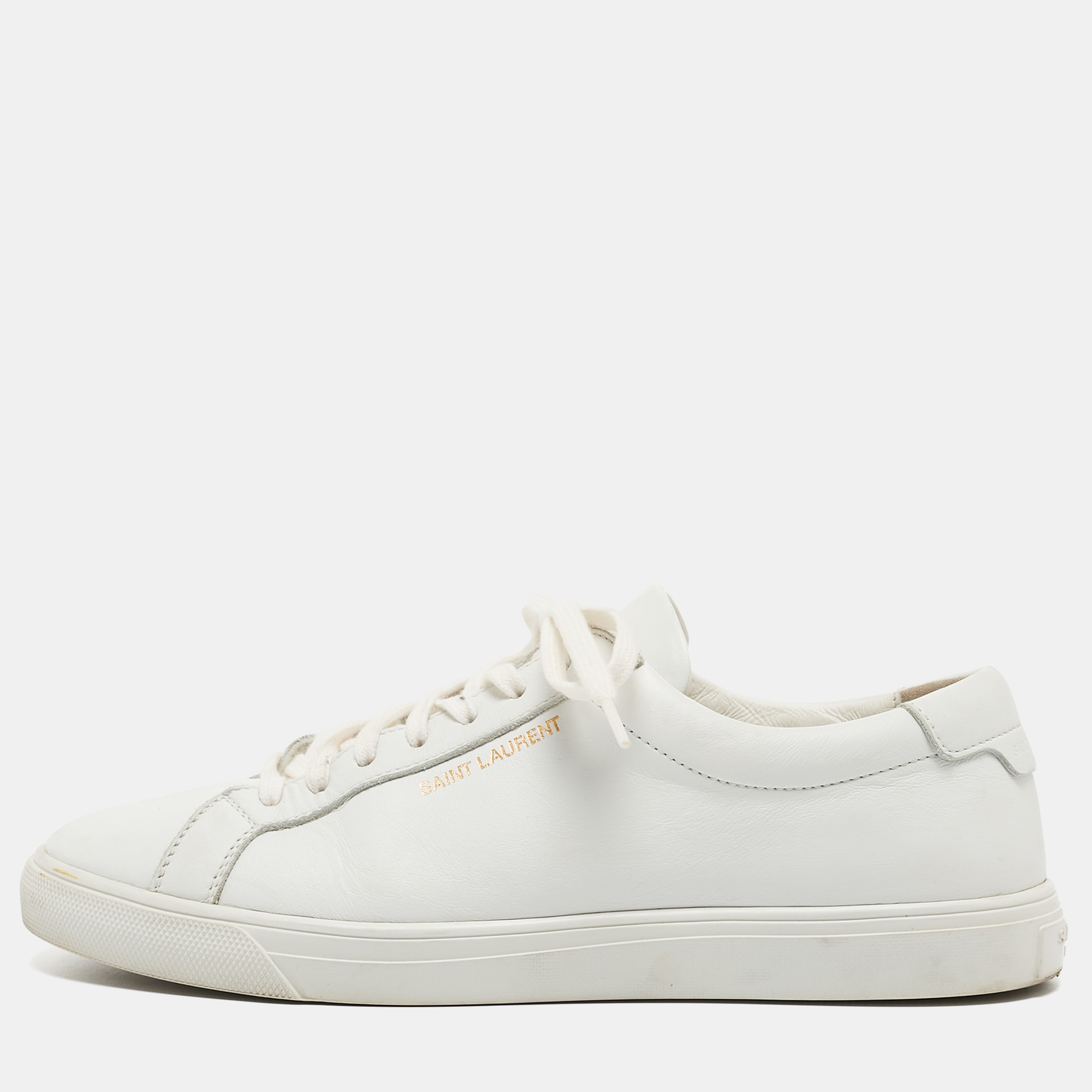 Upgrade your style with these Saint Laurent white sneakers. Meticulously designed for fashion and comfort theyre the ideal choice for a trendy and comfortable stride.
