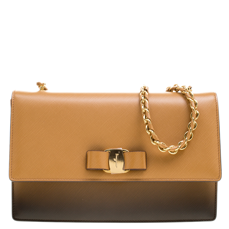 مملوكة مسبقًا حقيبة كتف سالفاتوري فيراغامو جيني جلد بنية/ كراميل