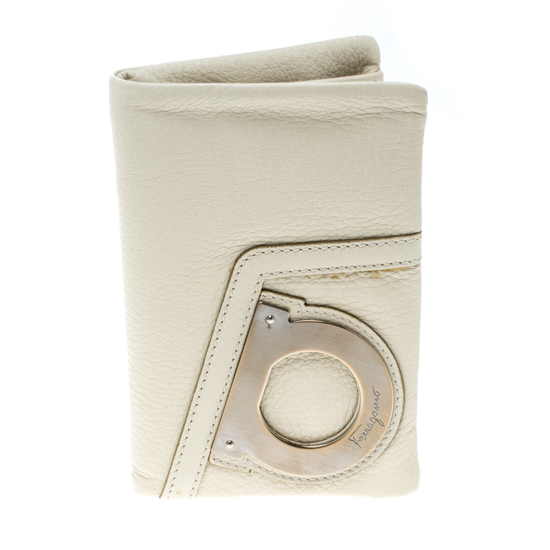 Pre Owned محفظة سالفاتوري فيراغامو طية مزدوجة جلد عاجية