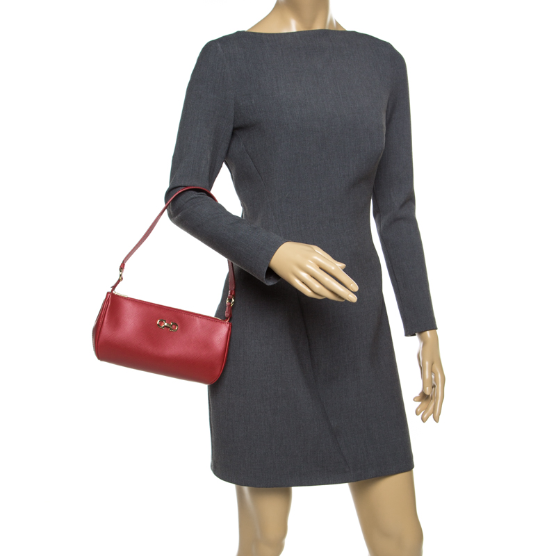 

Salvatore Ferragamo Red Leather Lisetta Shoulder Bag
