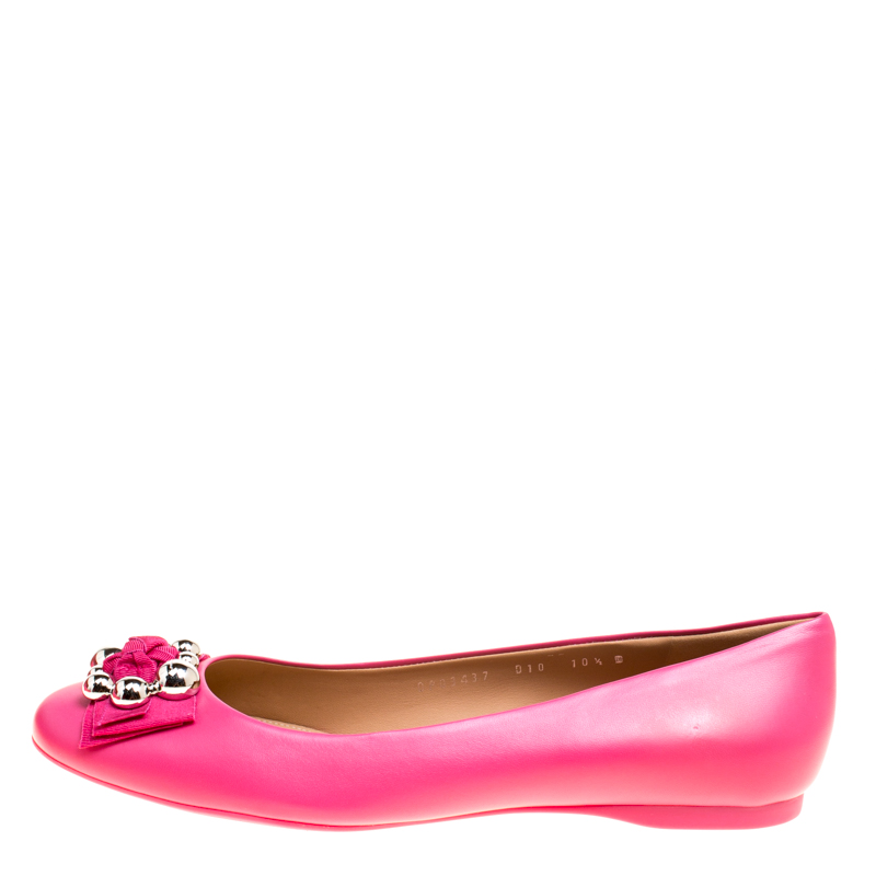 

Salvatore Ferragamo Pink Leather Flair Ballet Flats Size