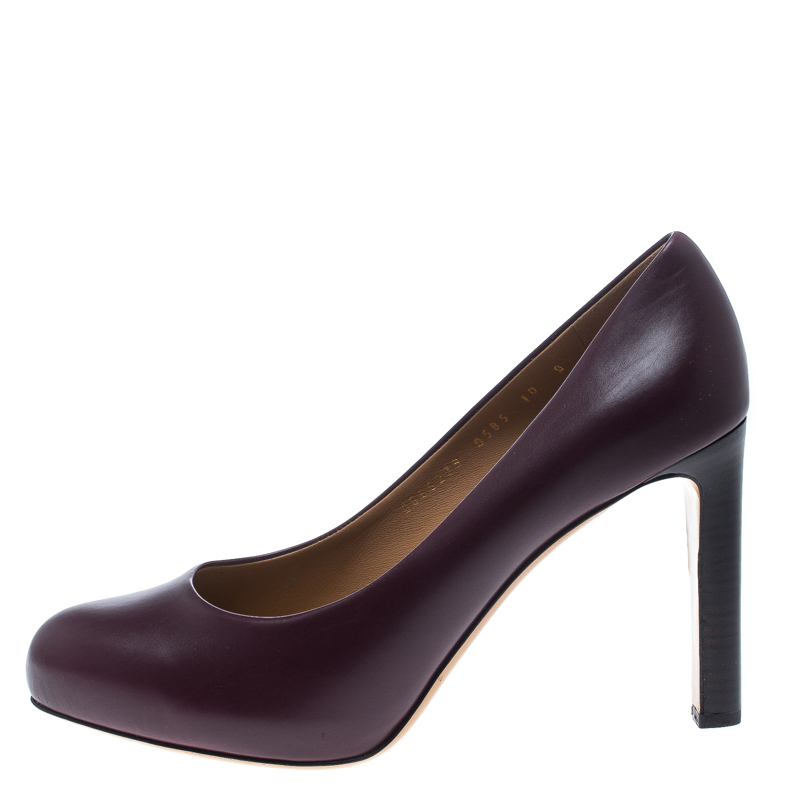 

Salvatore Ferragamo Burgundy Leather Leo Pumps Size