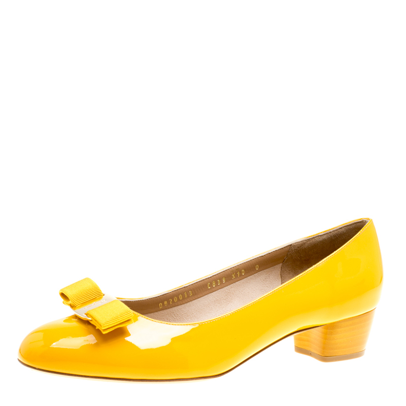 Preowned Salvatore Ferragamo Mustard Patent Leather Vara Bow Block Heel Pumps Size 40.5 In