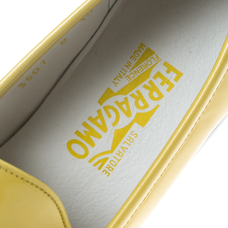 Salvatore Ferragamo Women Yellow Patent Leather Mason Gancio Bit Loafers Size 38.5