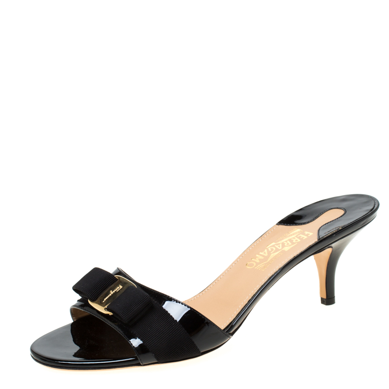 salvatore ferragamo slides black