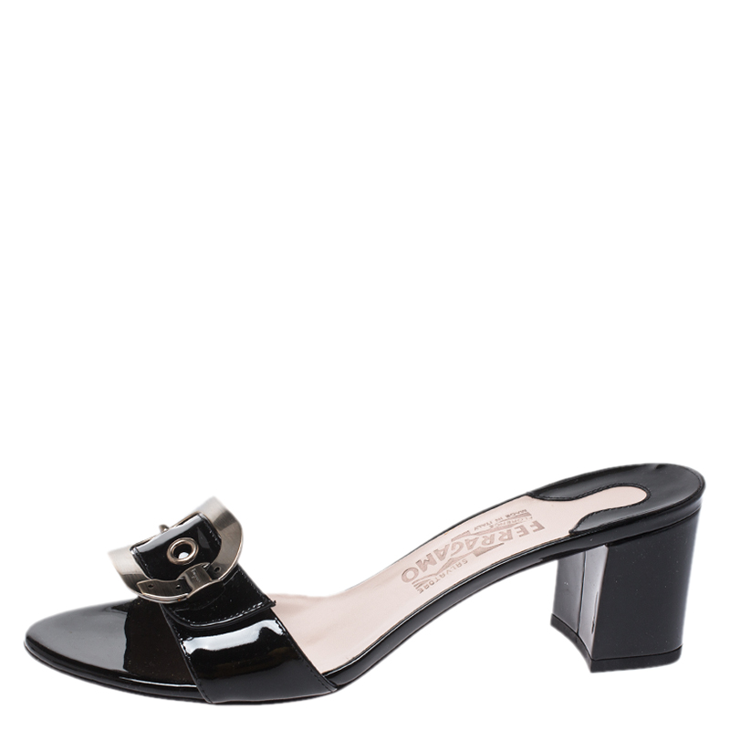 

Salvatore Ferragamo Black Patent Leather Doda Slide Sandals Size