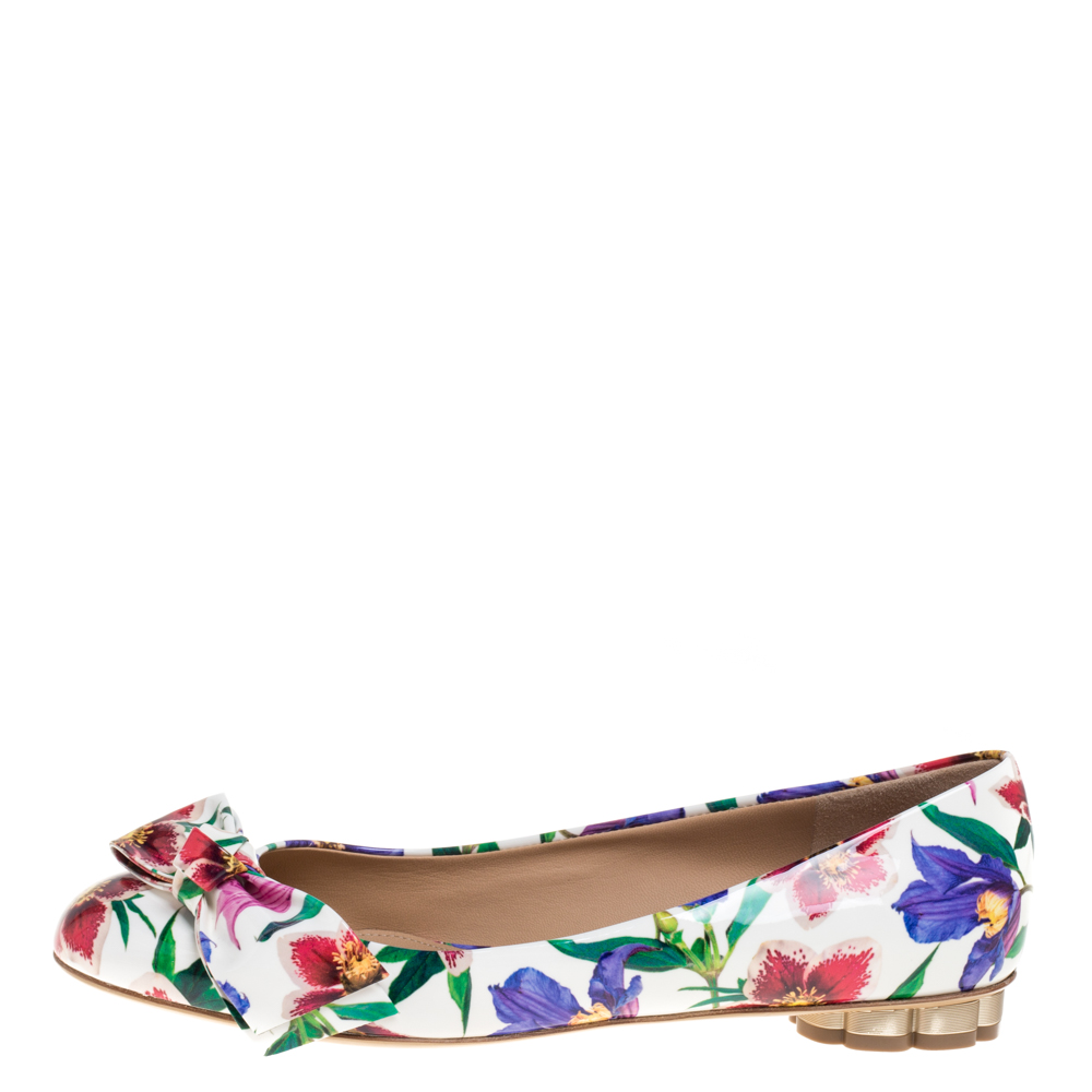 

Salvatore Ferragamo Multicolor Floral Print Patent Leather Avola Bow Ballet Flats Size