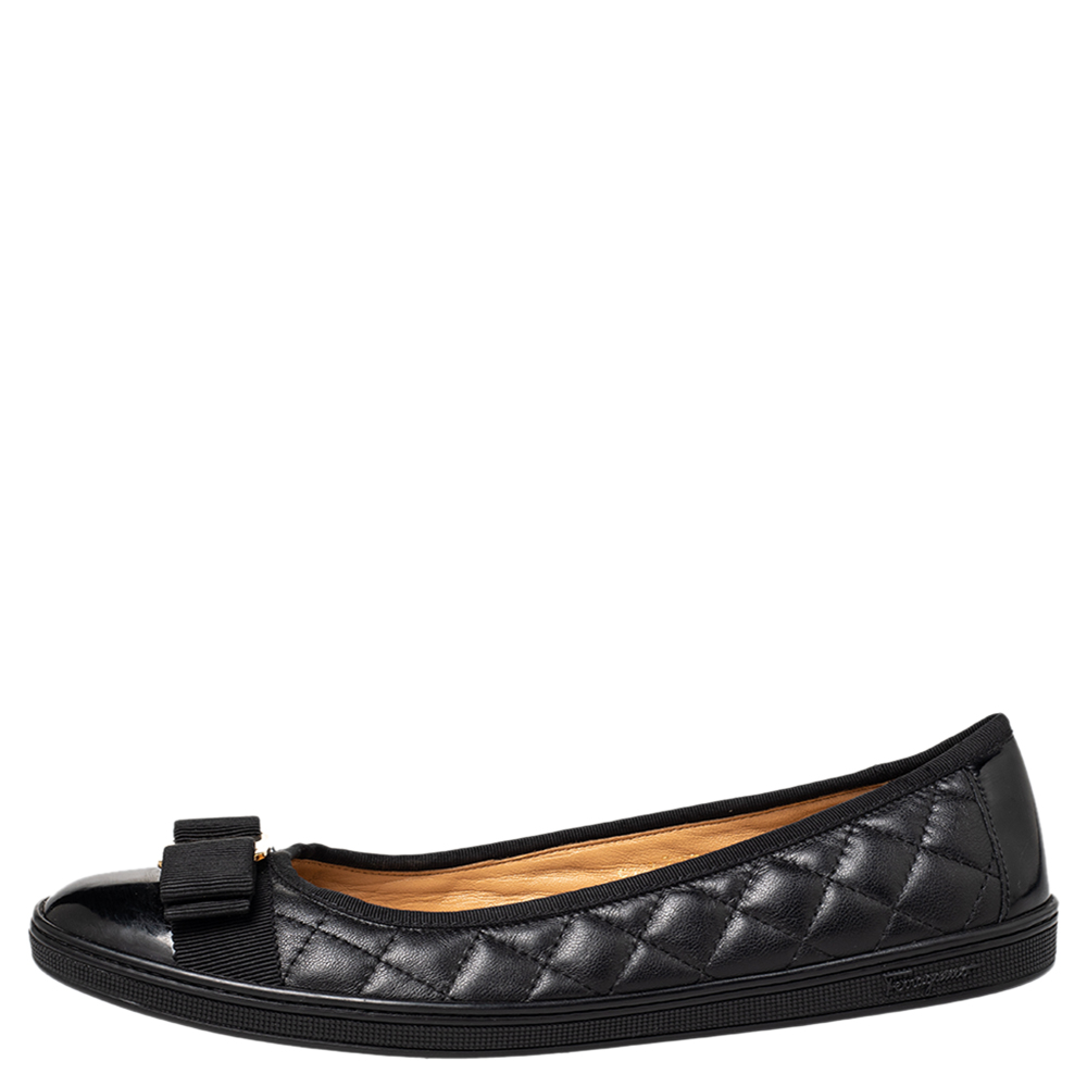 

Salvatore Ferragamo Black Leather Vara Bow Ballet Flats Size