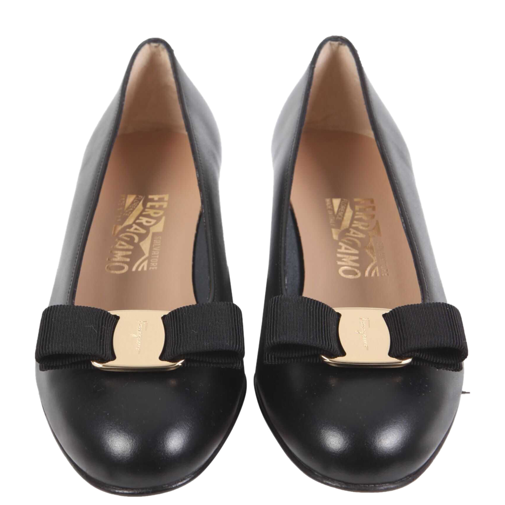 

Salvatore Ferragamo Black Vara Bow Pumps Size EU  US 9