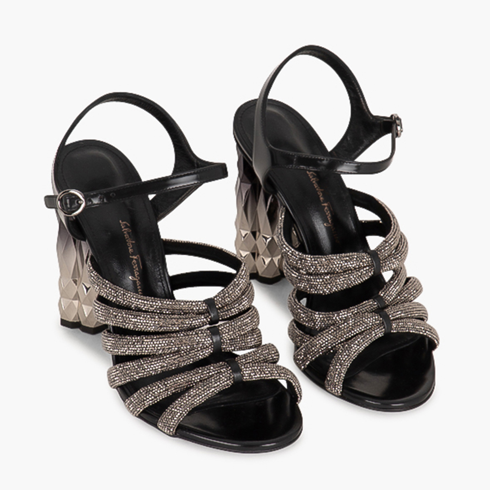 

Salvatore Ferragamo Black Leather Amalia Sandals Size EU