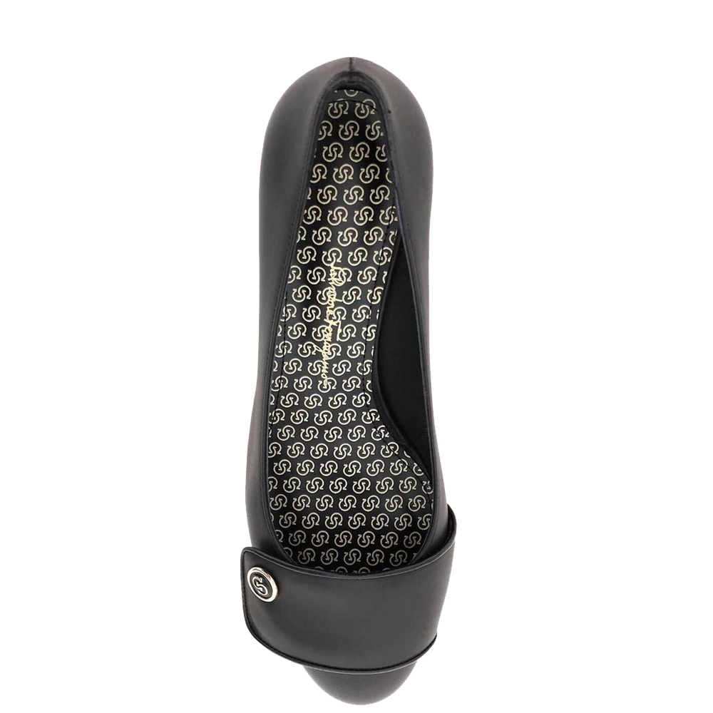 

Salvatore Ferragamo Black Gancini Pump Shoe Size US 8.5/EU