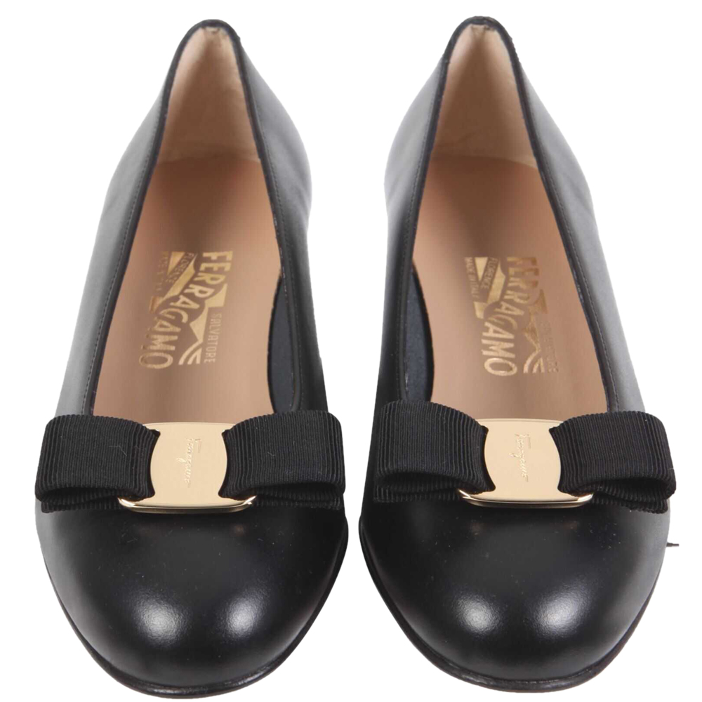 

Salvatore Ferragamo Black Leather Vara Bow Pumps Size US 6 EU