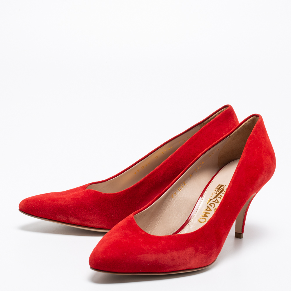 

Salvatore Ferragamo Red Suede Pointed Toe Pumps Size