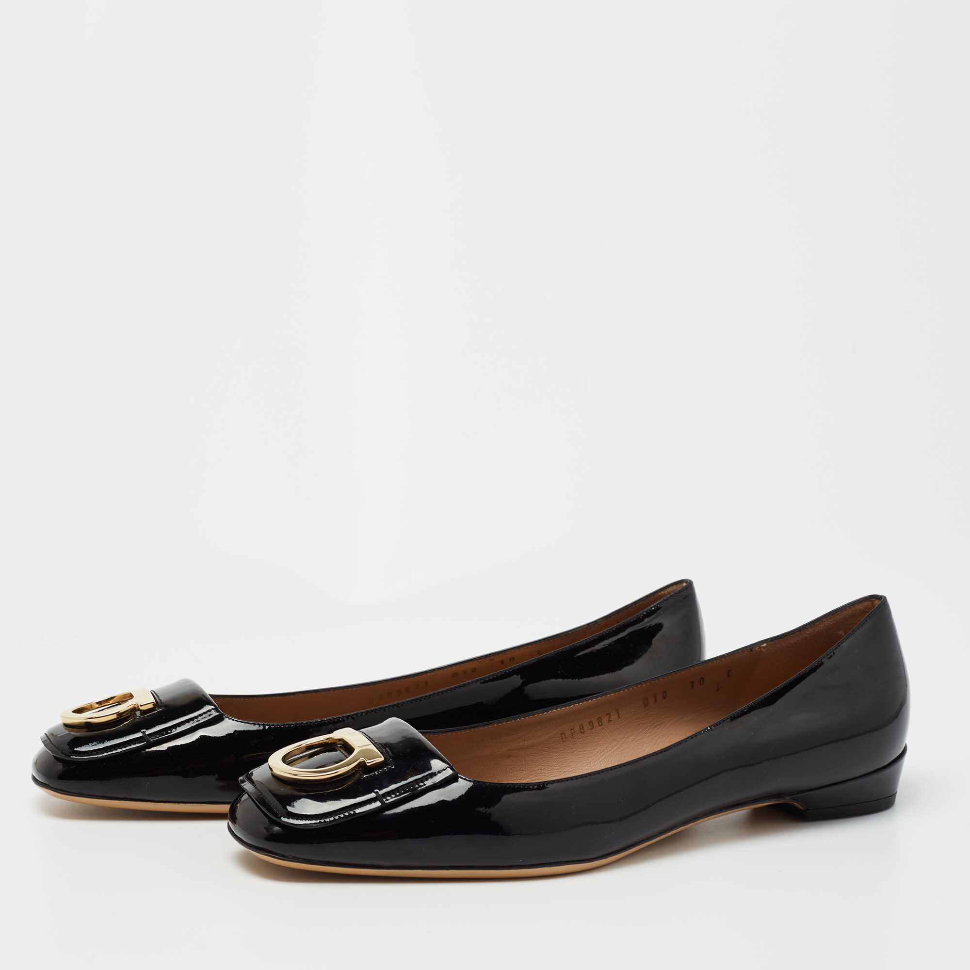 

Salvatore Ferragamo Black Patent Leather Rebi Gancio Ballet Flats Size