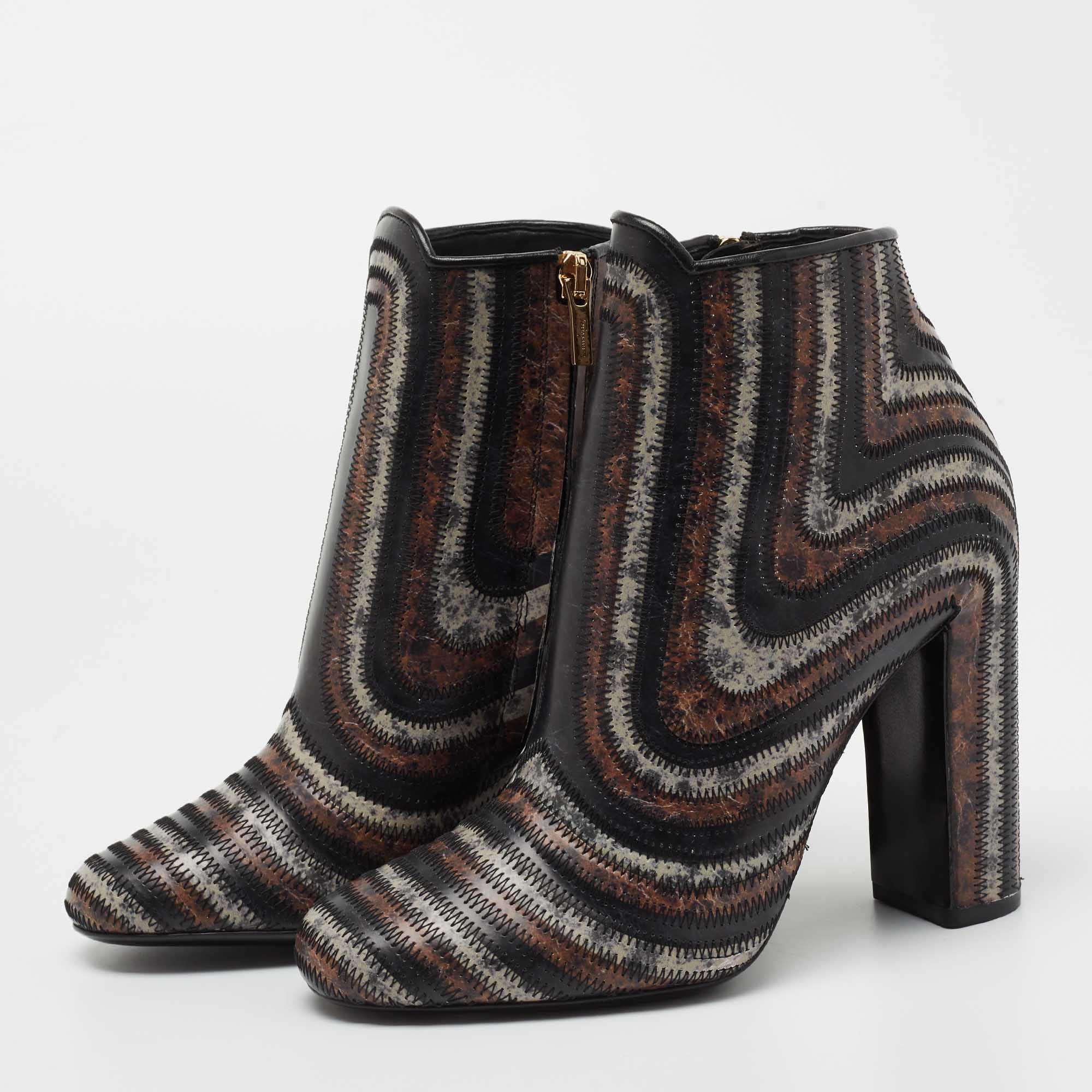 

Salvatore Ferragamo Multicolor Leather Ankle Length Boots Size