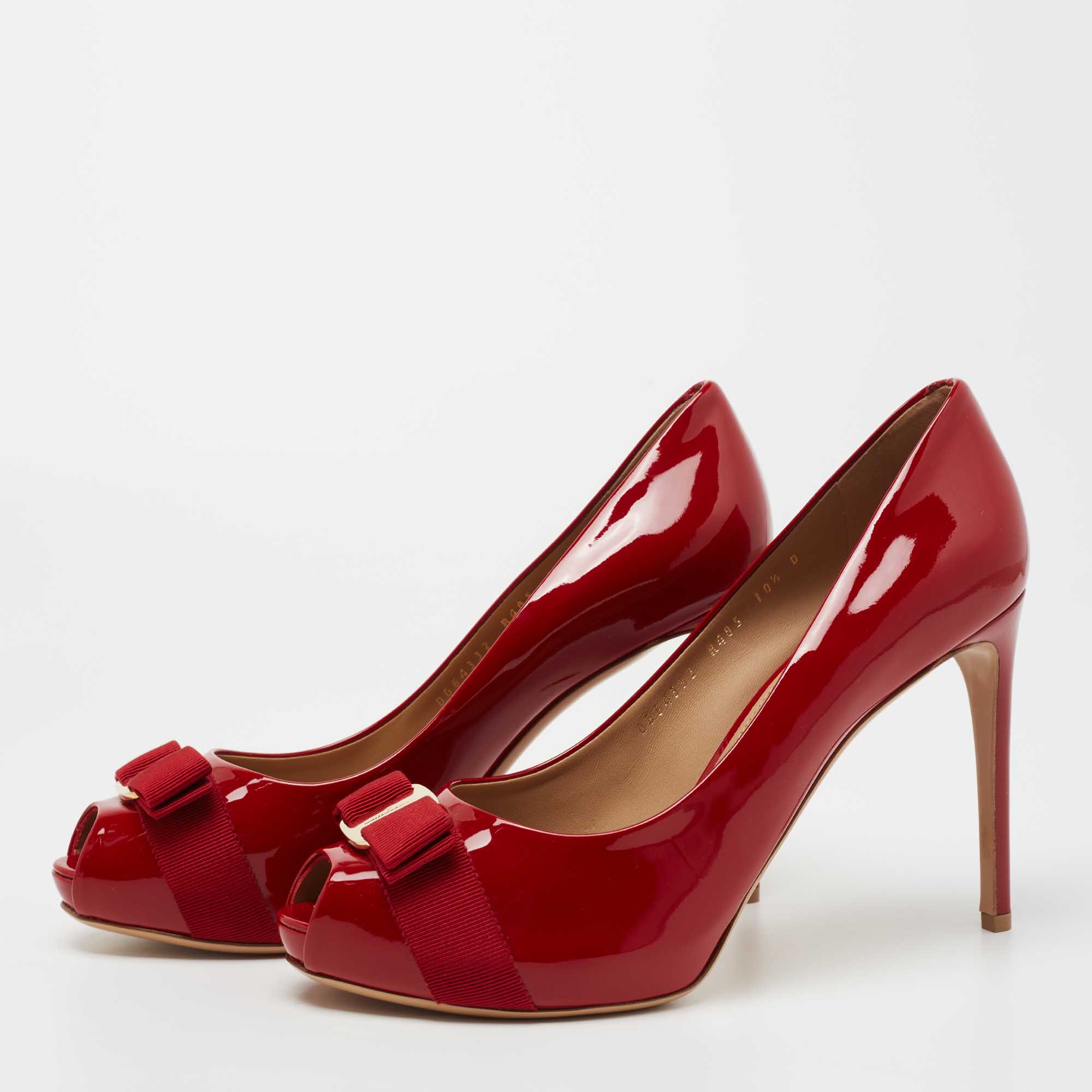 

Salvatore Ferragamo Red Patent Leather Vara Bow Peep Toe Pumps Size