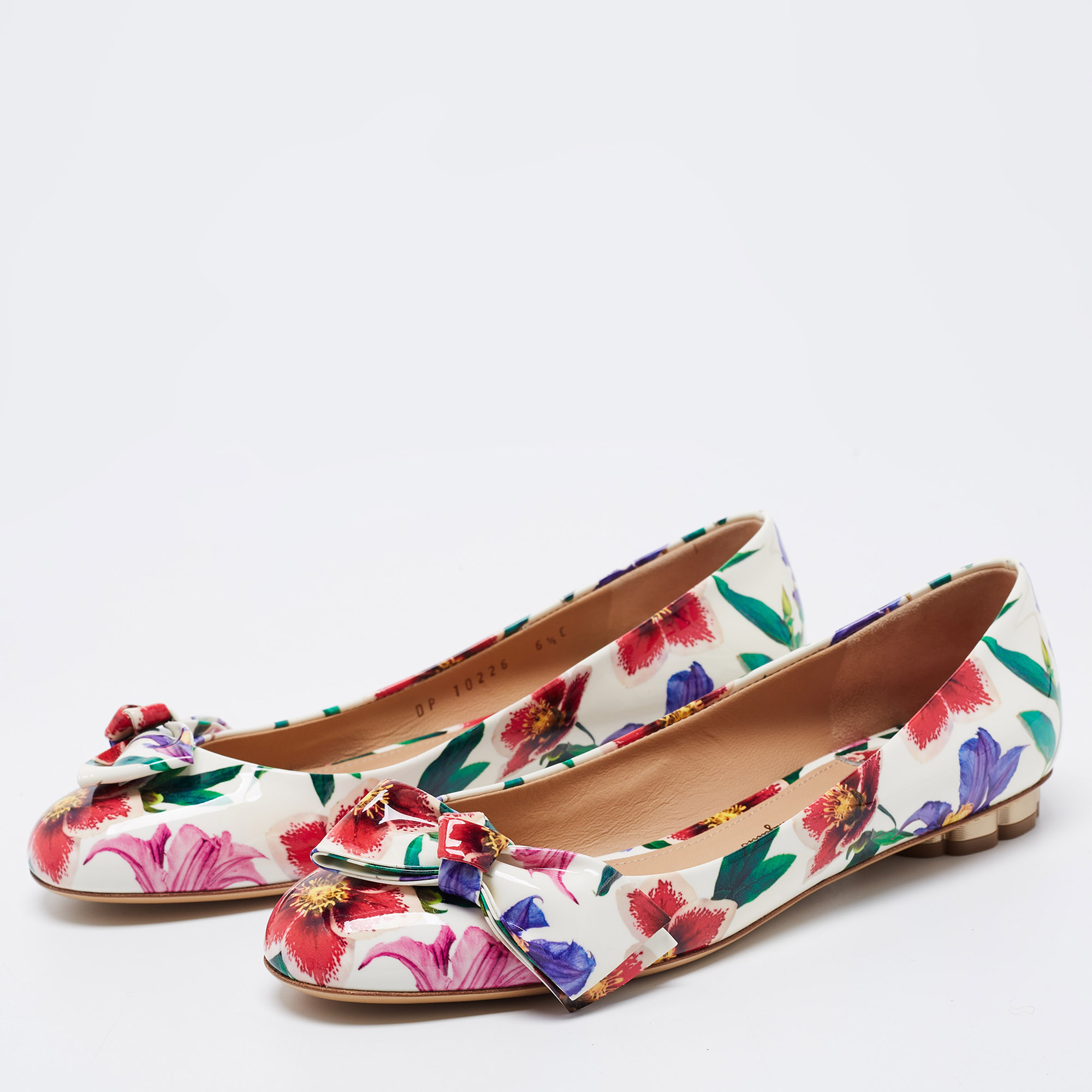 

Salvatore Ferragamo Multicolor Floral Print Patent Leather Avola Ballet Flats Size