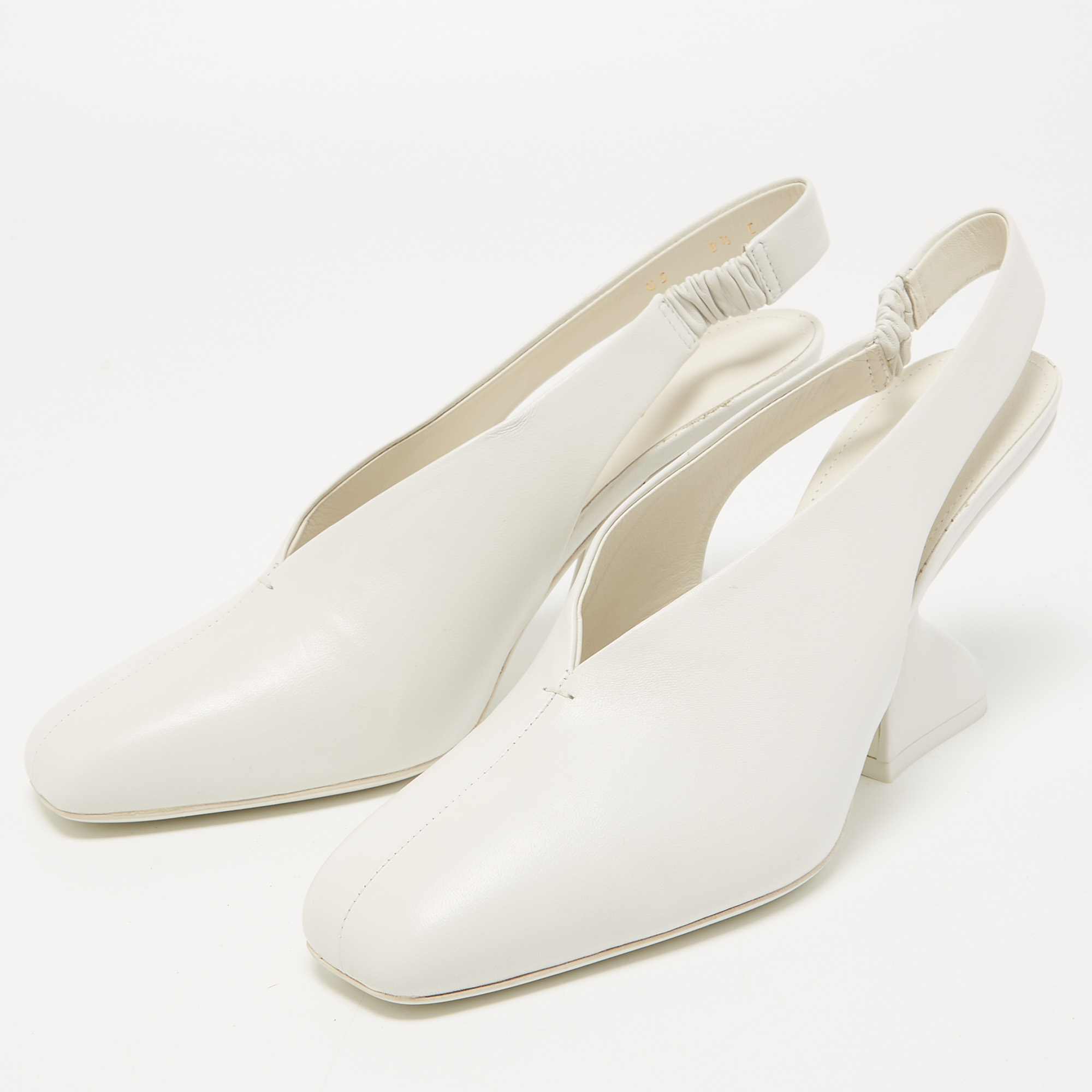 

Salvatore Ferragamo White Leather Sloane Slingback Pumps Size