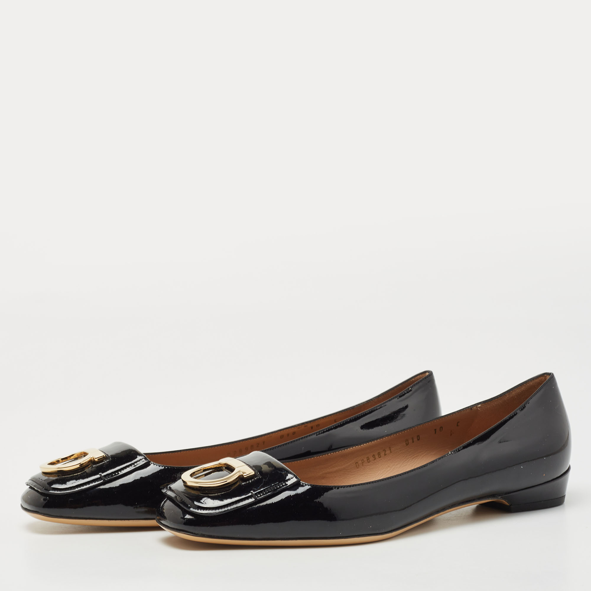

Salvatore Ferragamo Black Patent Leather Ballet Flats Size