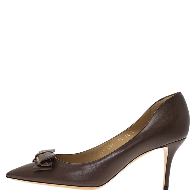 

Salvatore Ferragamo Brown Leather Runa Bow Pumps Size