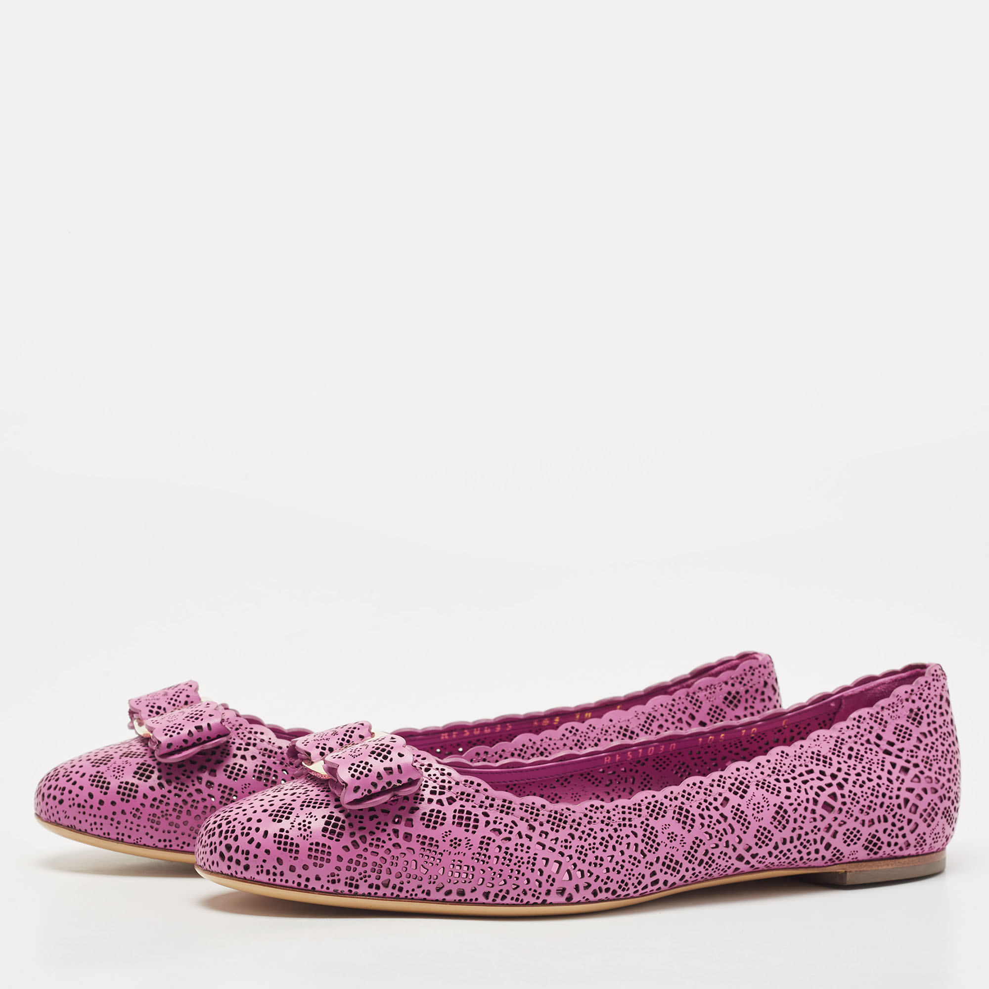 

Salvatore Ferragamo Pink Leather Laser Cut Varina Ballet Flats Size