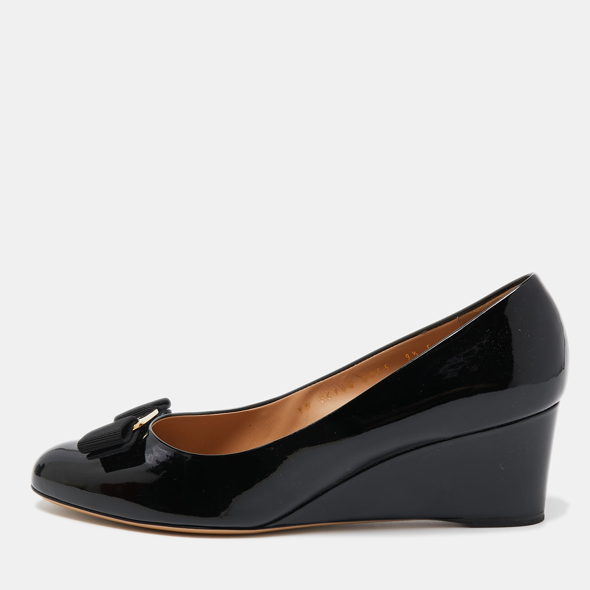 Pre Owned Salvatore Ferragamo Black Patent Leather Vara Bow Wedge Pumps Size 40