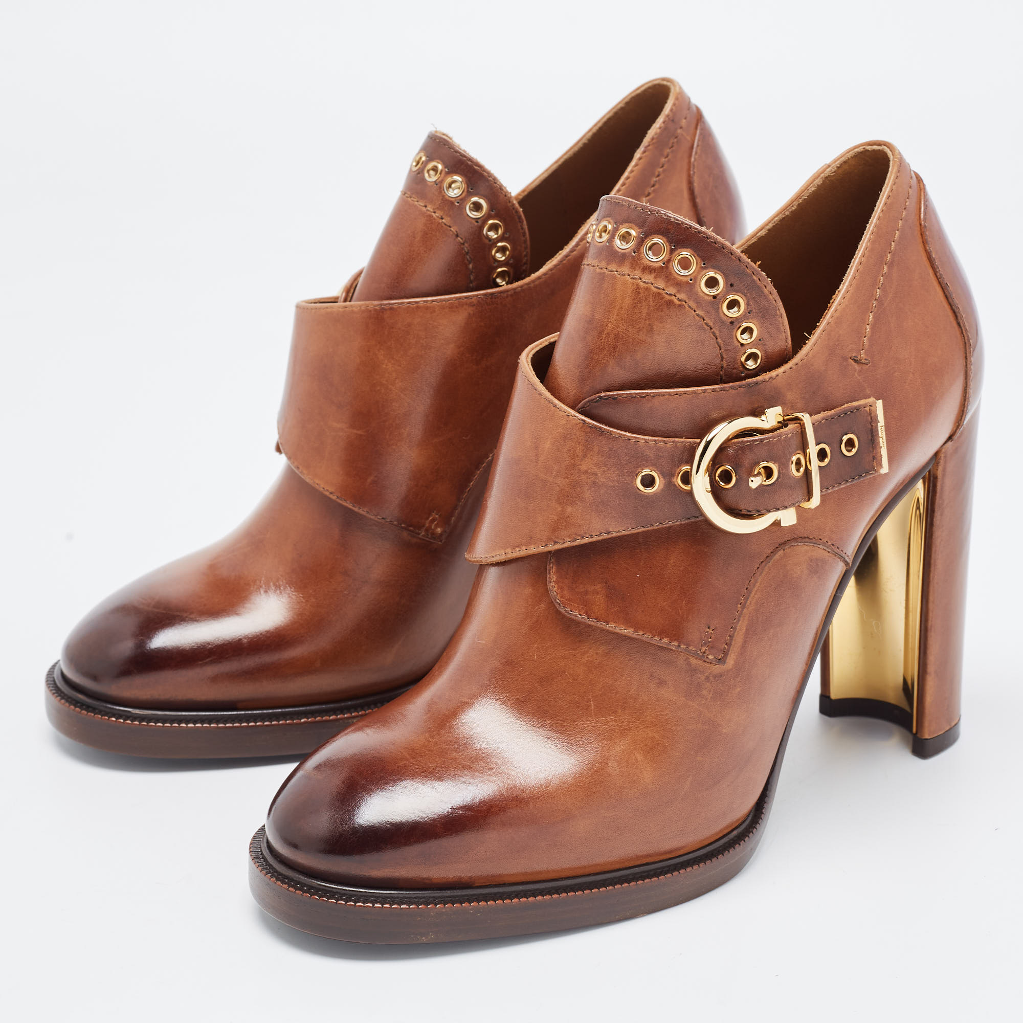 

Salvatore Ferragamo Brown Leather Ankle Boots Size