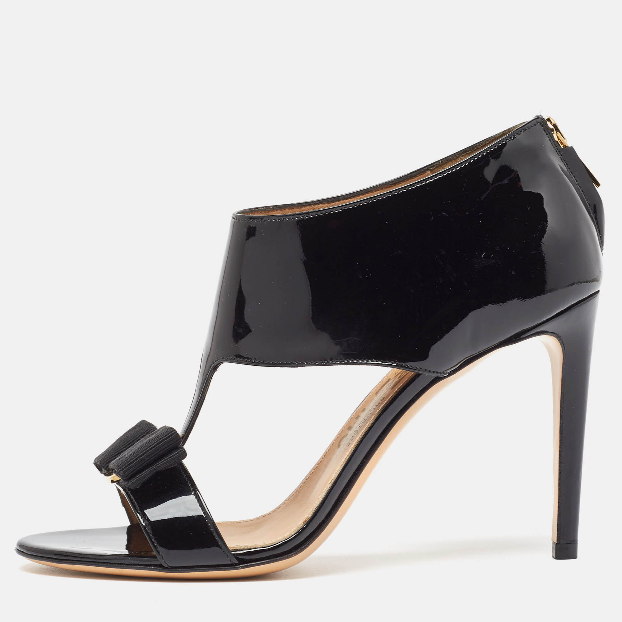 Salvatore Ferragamo Black Patent Leather Pellas Vara Bow Sandals Size 36