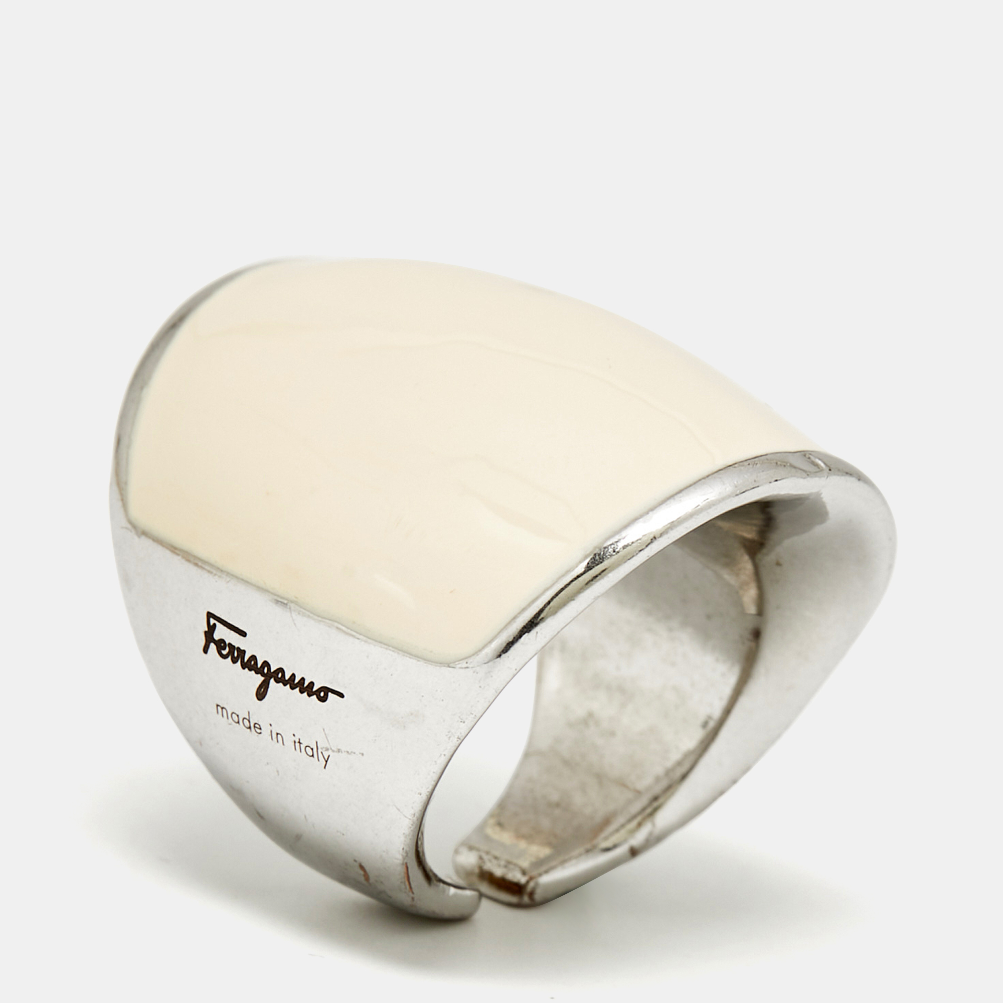 Pre-owned Ferragamo White Enamel Silver Tone Ring Size 54