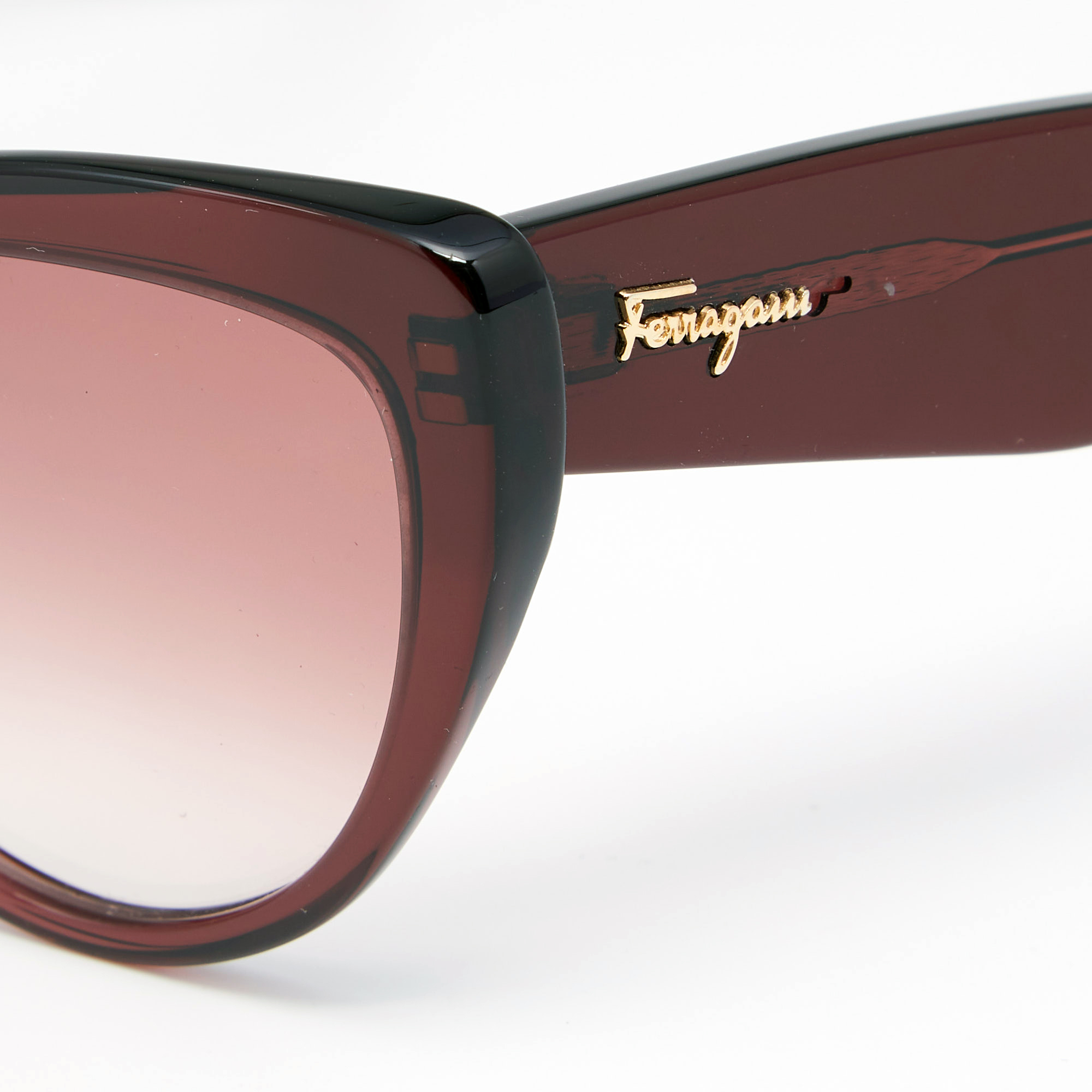 

Salvatore Ferragamo Maroon Acetate SF930S Cat Eye Sunglasses, Red