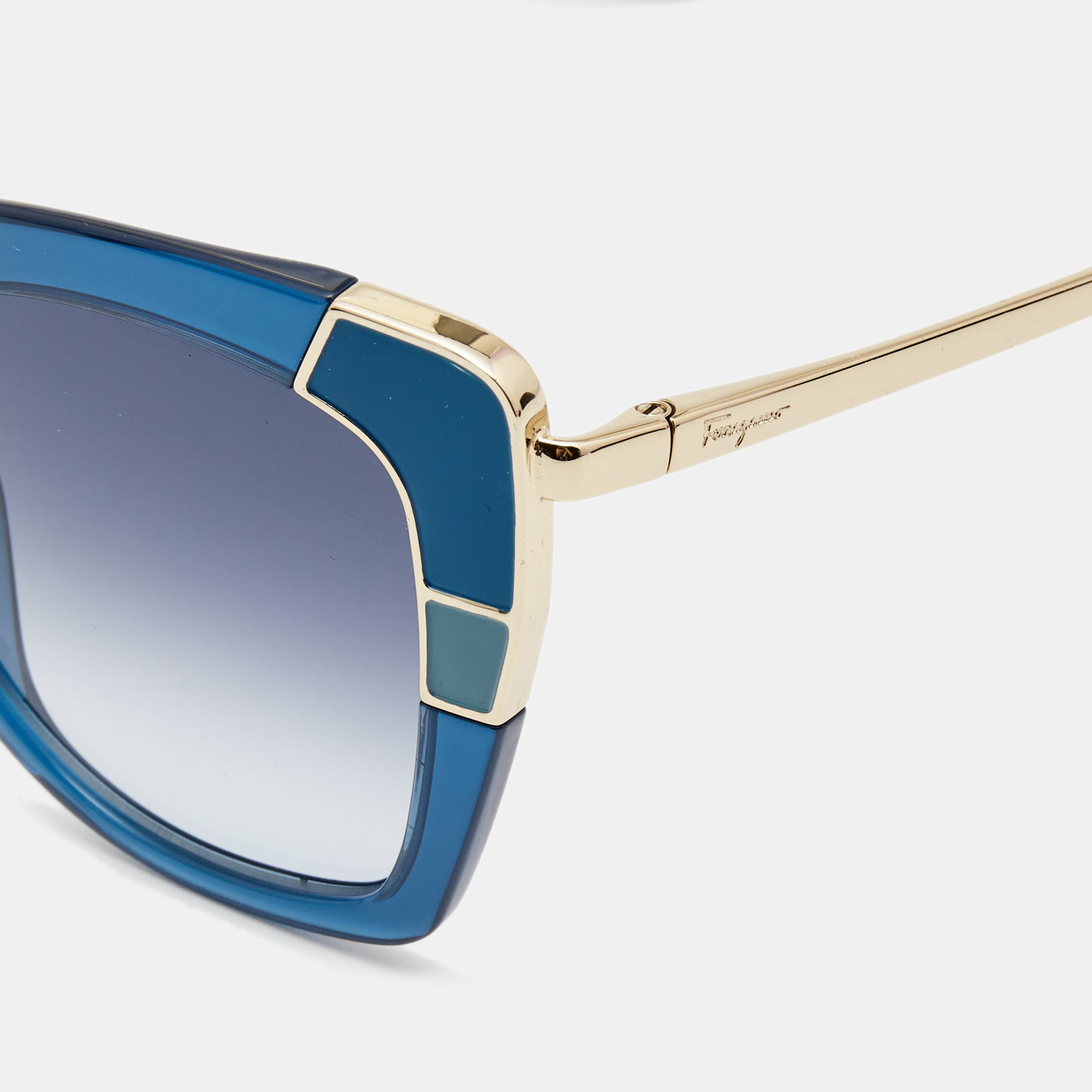 

Salvatore Ferragamo Blue/Gold Metal Frame Gradient Sunglasses