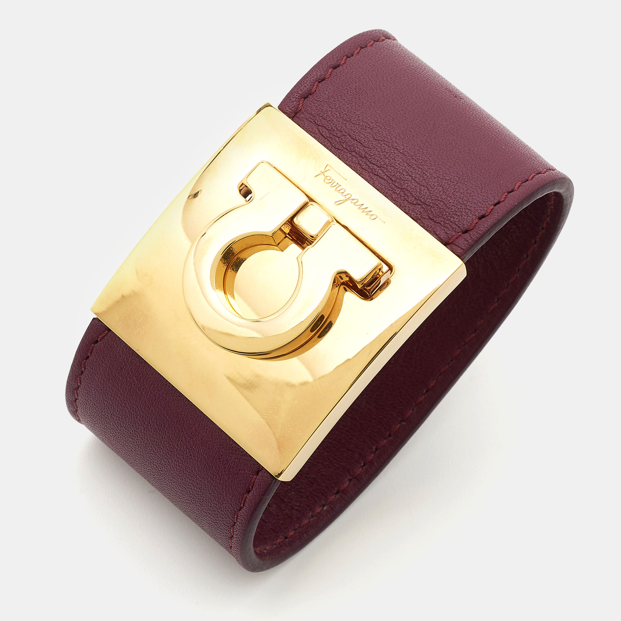 

Salvatore Ferragamo Wide Gancio Leather Gold Tone Bracelet