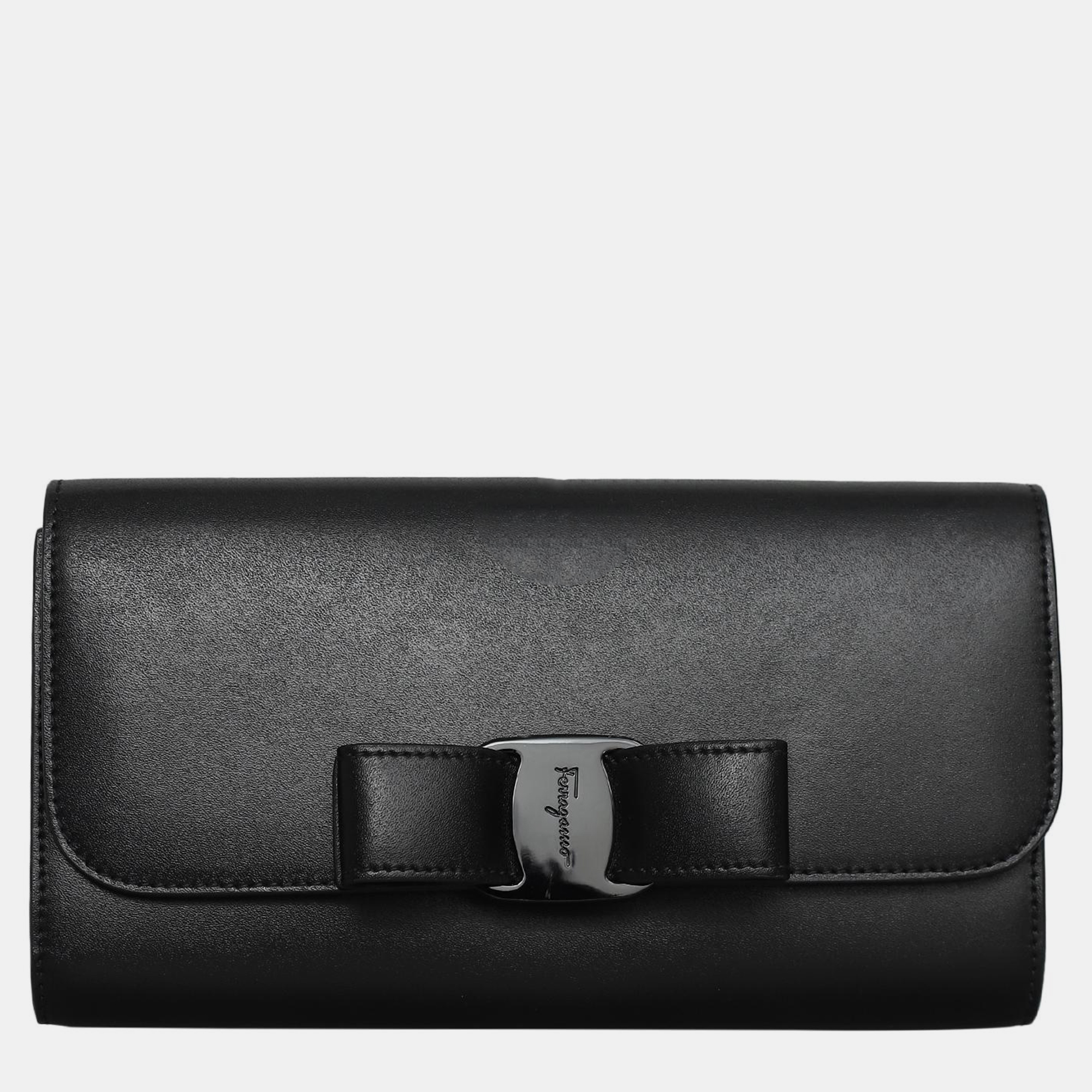 

Salvatore Ferragamo Vara Wallet on Chain, Black