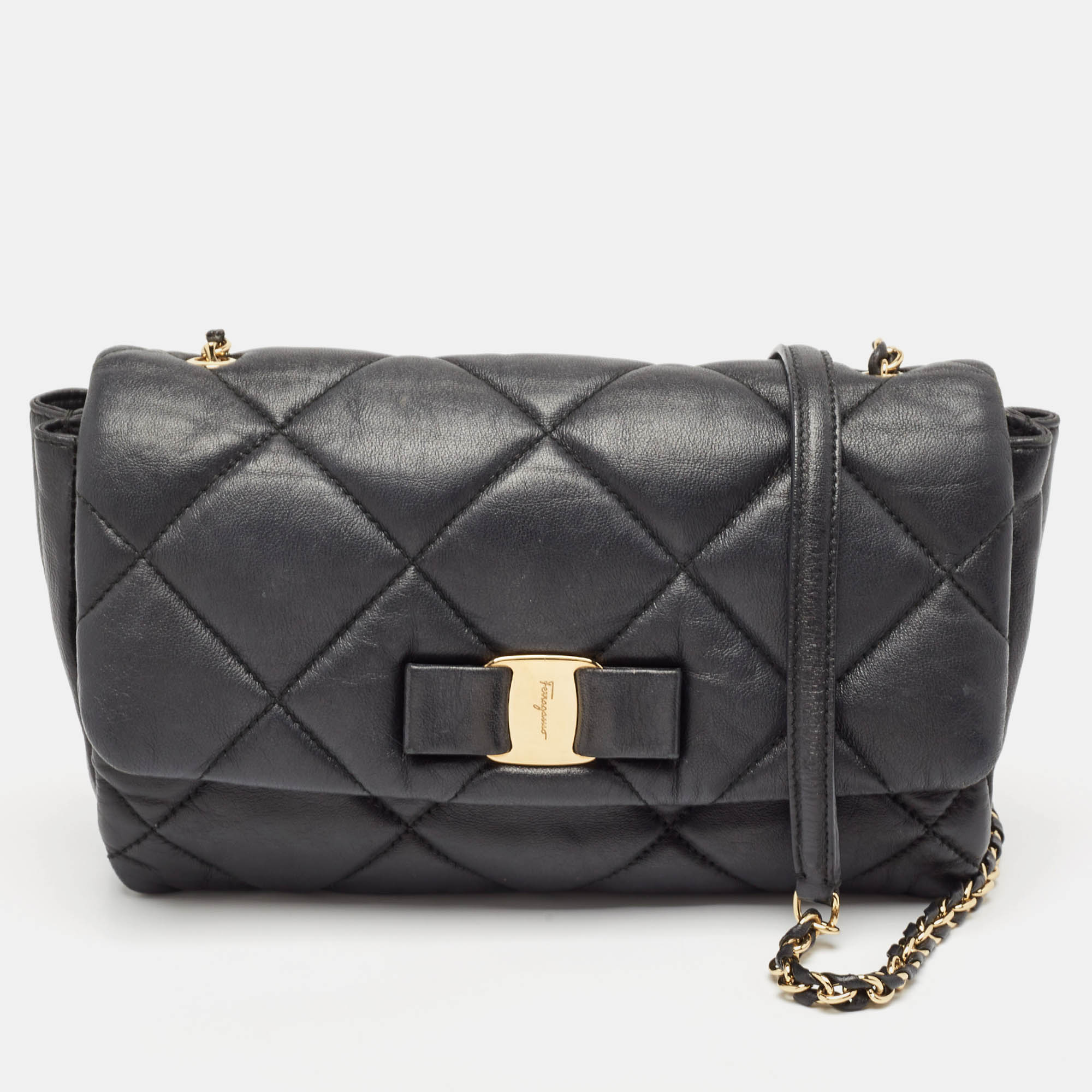 

Salvatore Ferragamo Black Quilted Leather Vara Bow Shoulder Bag