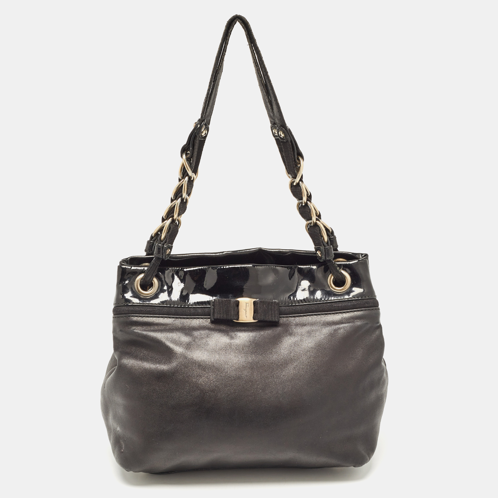 

Salvatore Ferragamo Black Patent and Leather Bow Chain Tote