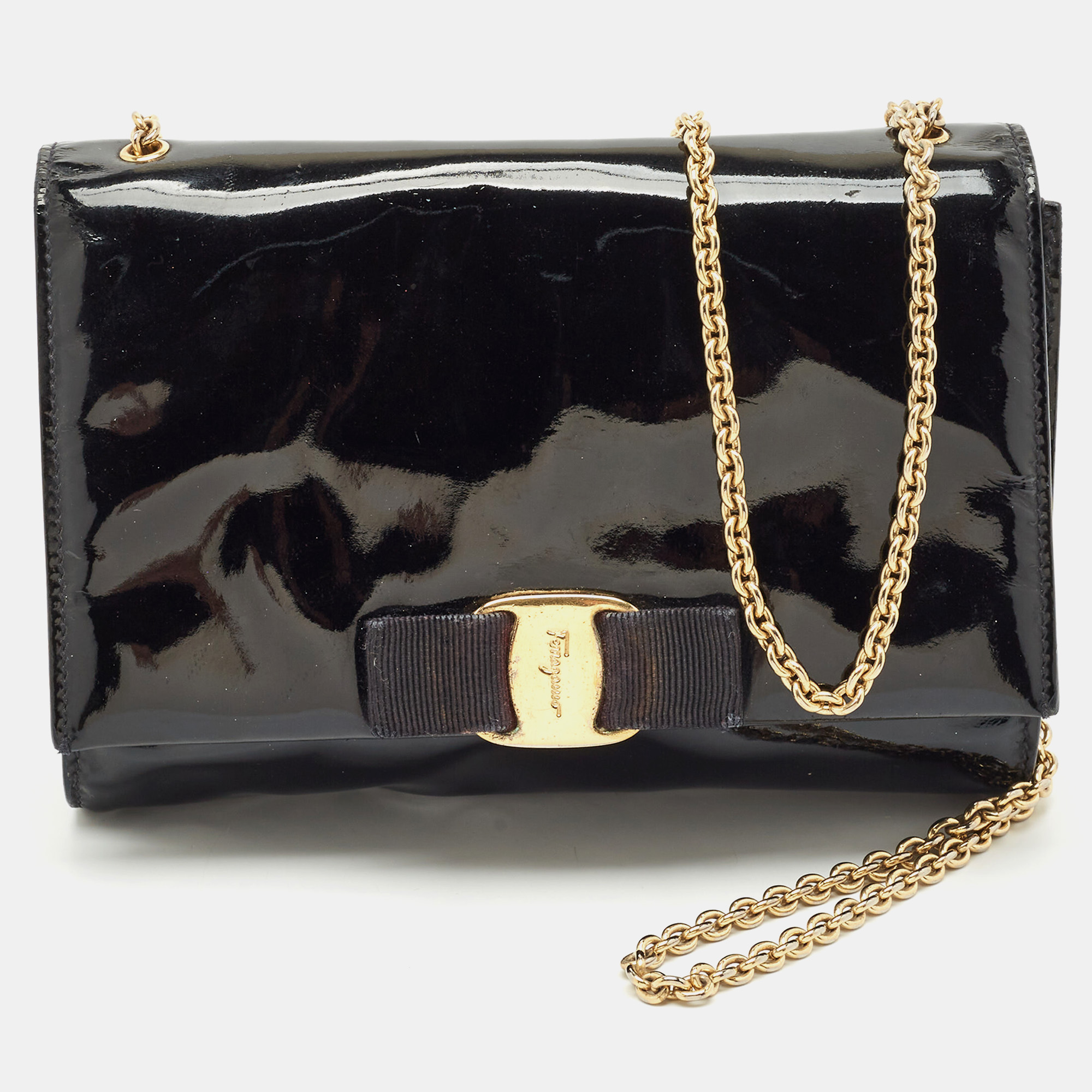 

Salvatore Ferragamo Black Patent Leather Vara Bow Chain Crossbody Bag