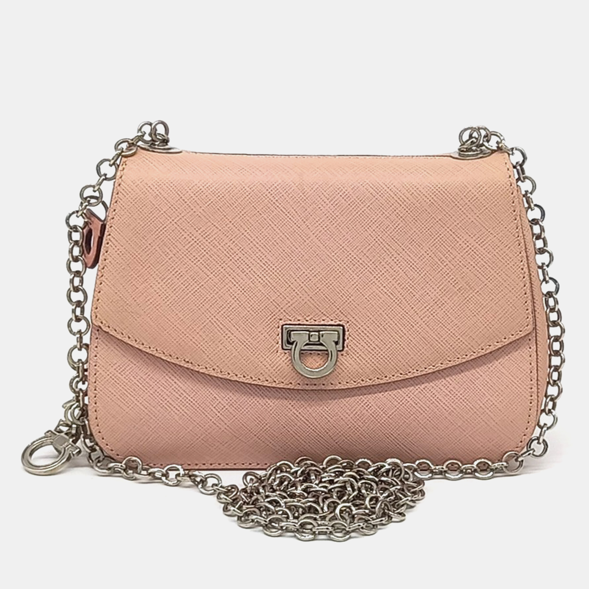 

Salvatore Ferragamo Pink Leather Gancini Chain Crossbody Bag