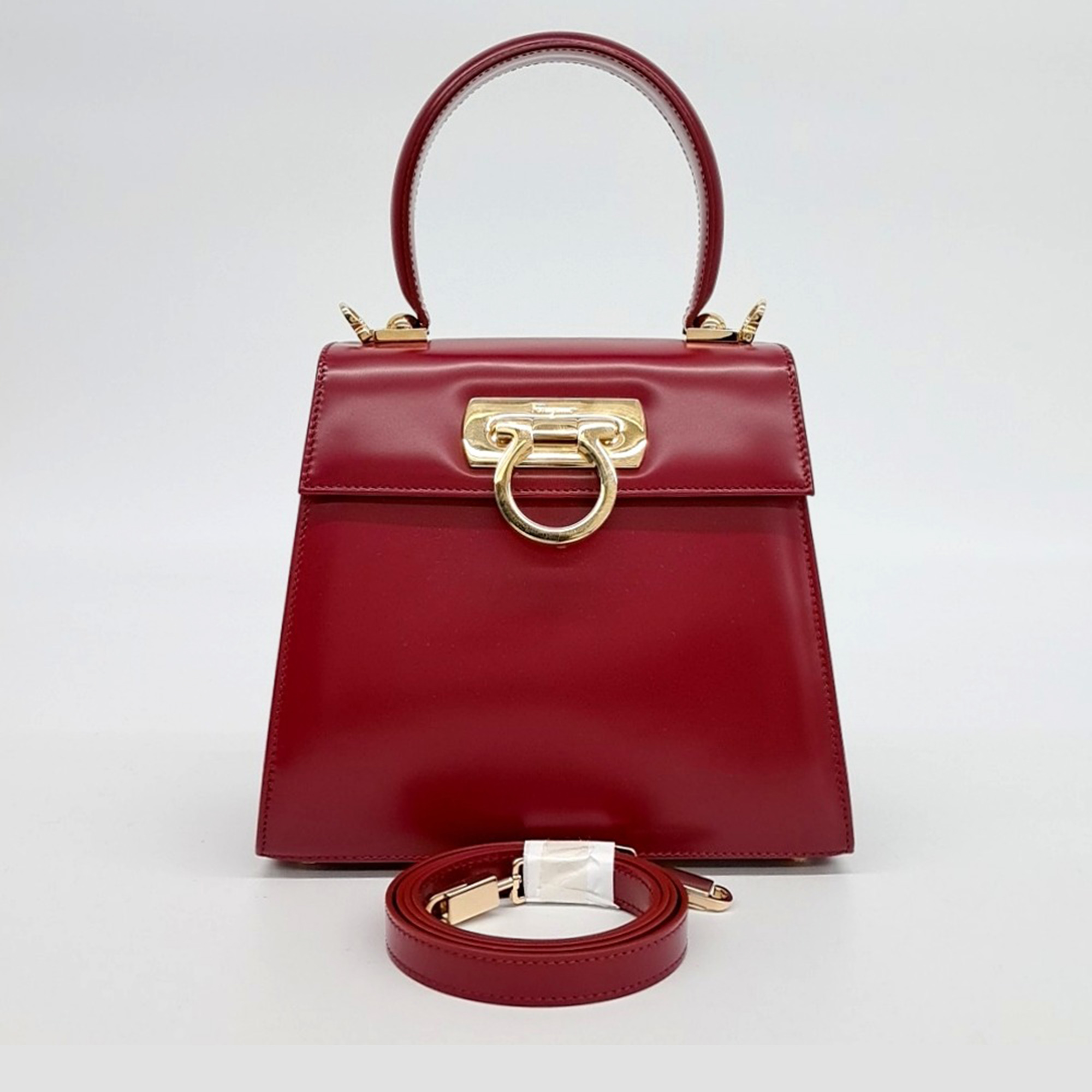 

Salvatore Ferragamo Red Leather Kelly Small bag