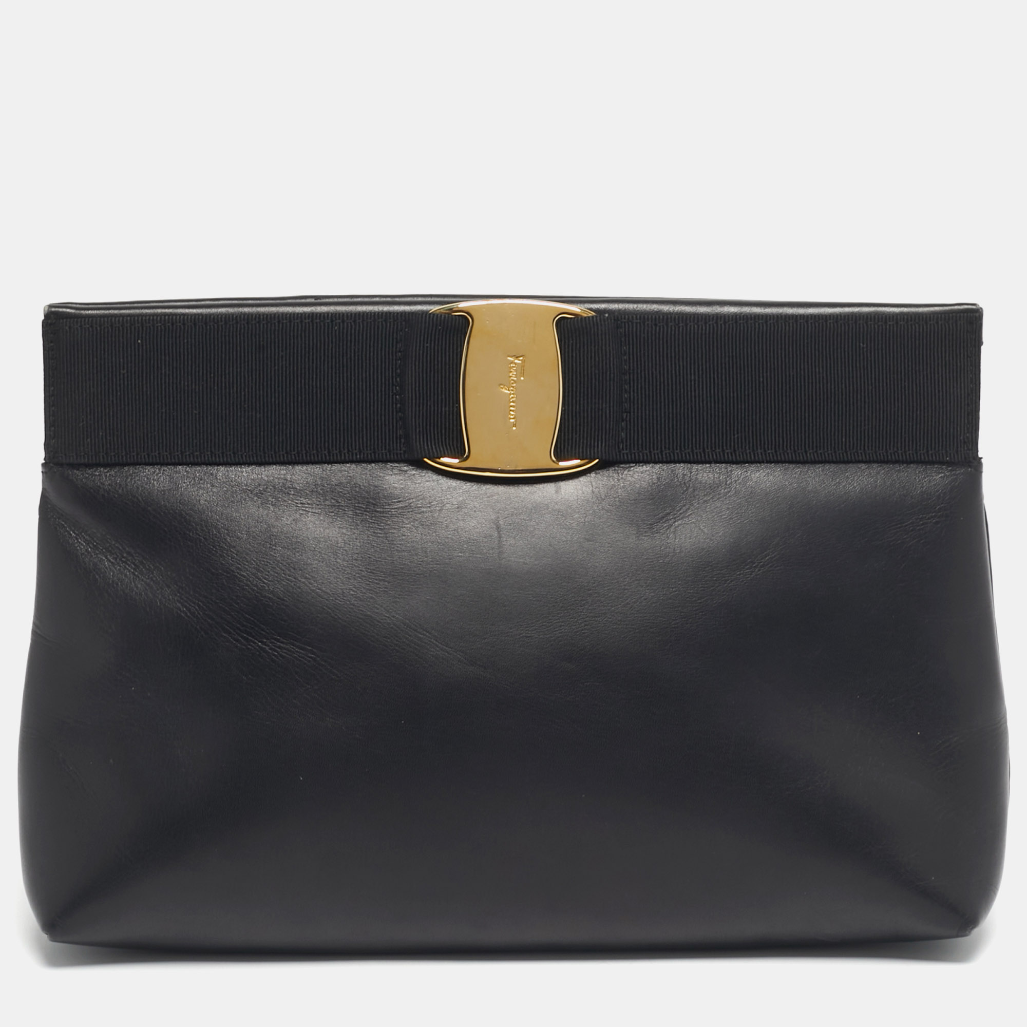 

Salvatore Ferragamo Black Leather Vara Clutch
