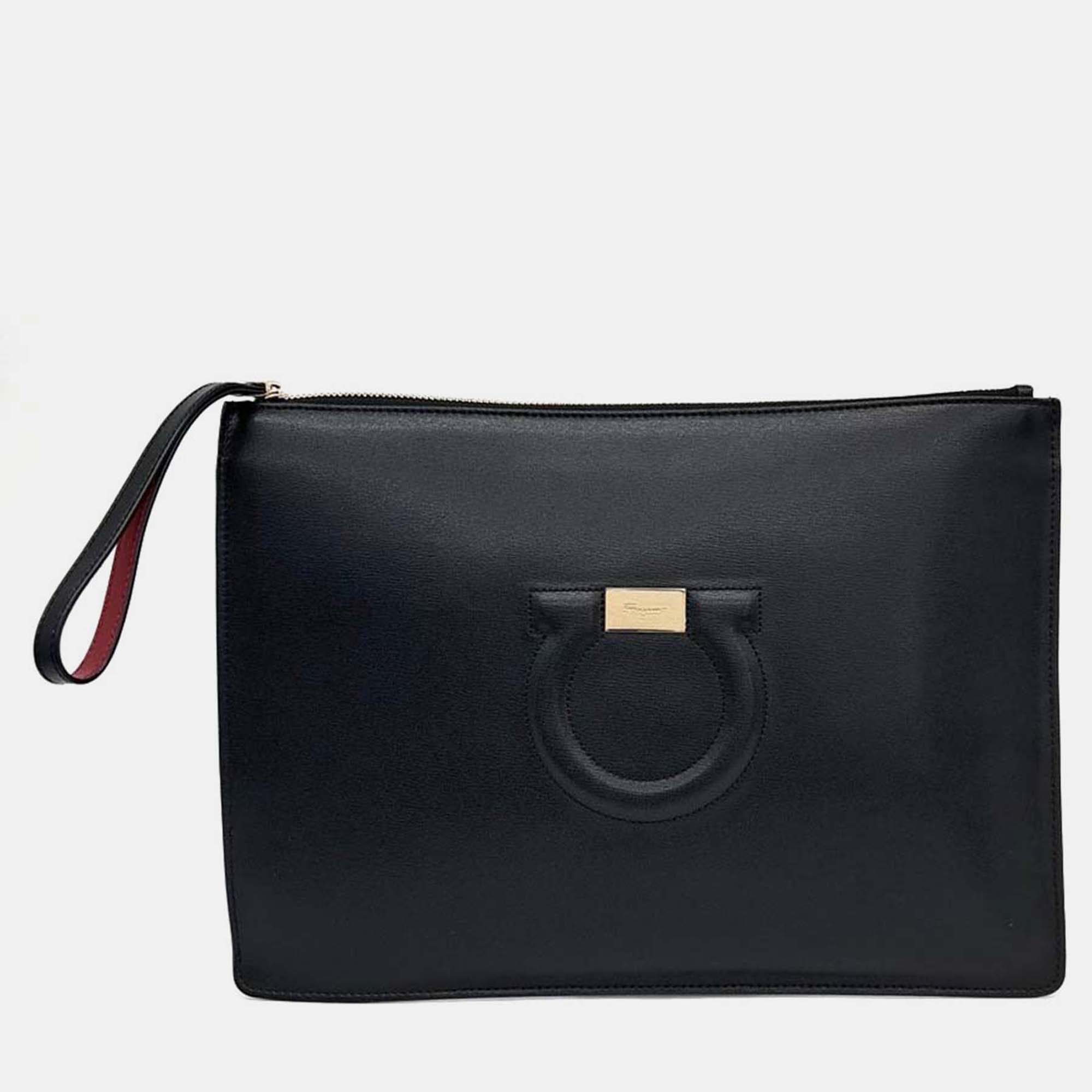 

Salvatore Ferragamo Black Leather Gancini Clutch